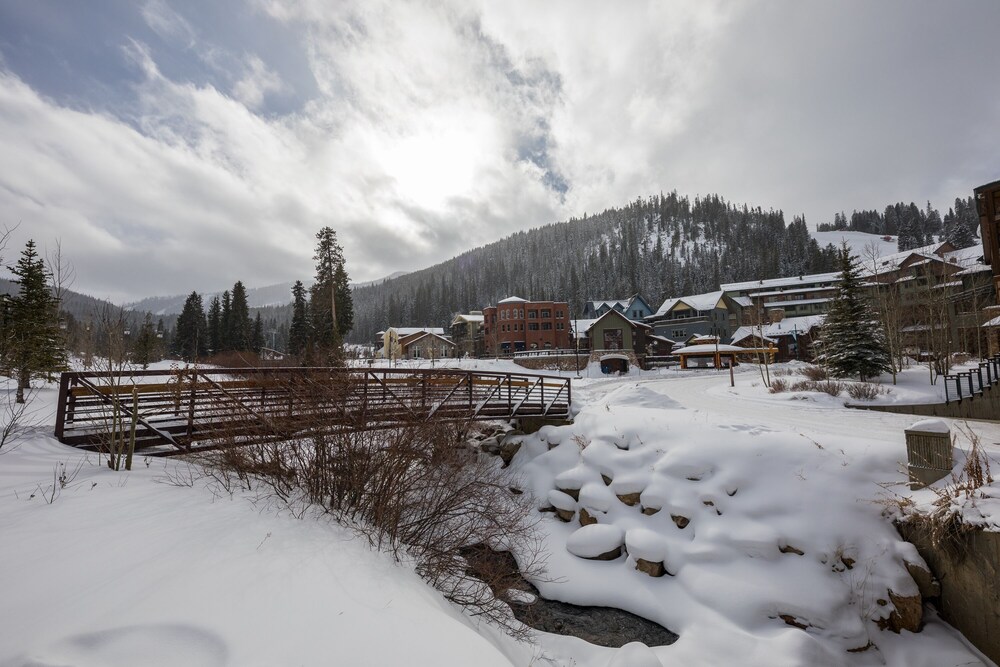 Fraser Crossing by Stay Winter Park