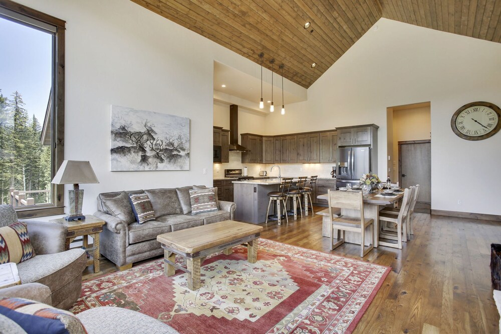 Lakota Trailside Luxury Villas by Winter Park Escapes