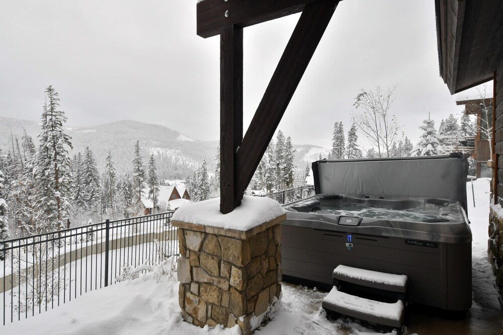 Lakota Trailside Luxury Villas by Winter Park Escapes