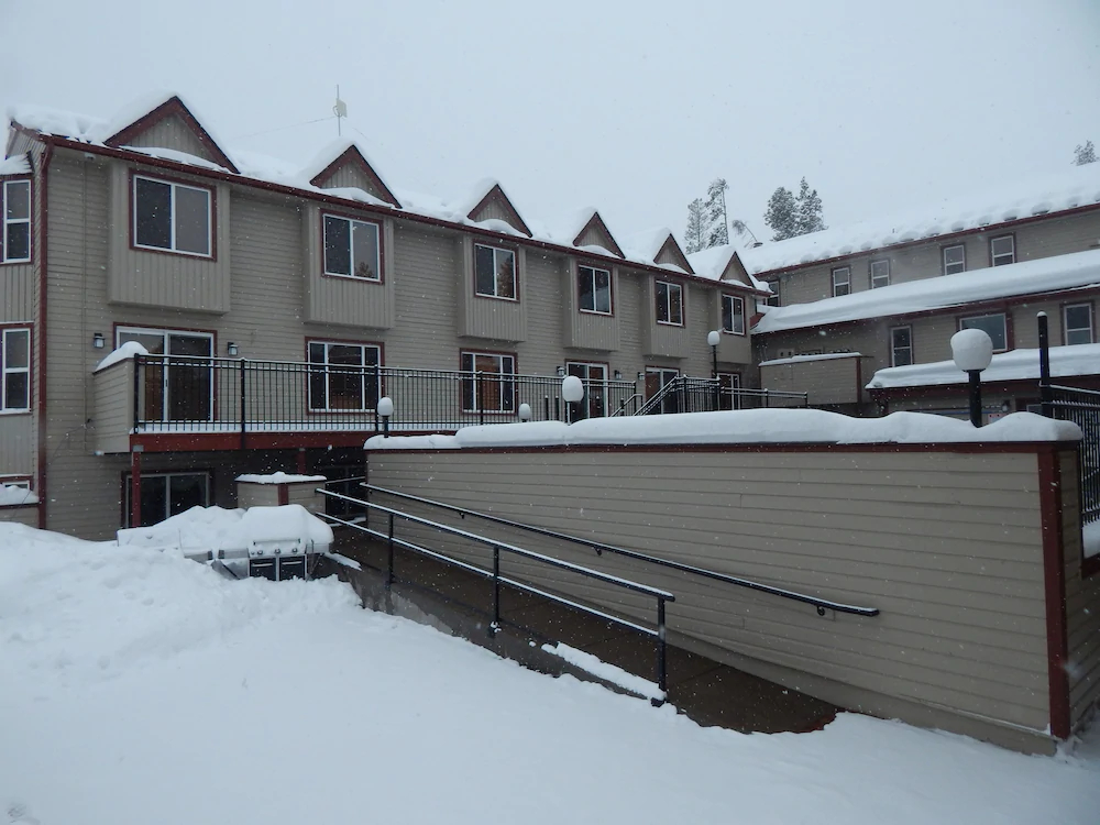 Lions Gate Pines by Stay Winter Park