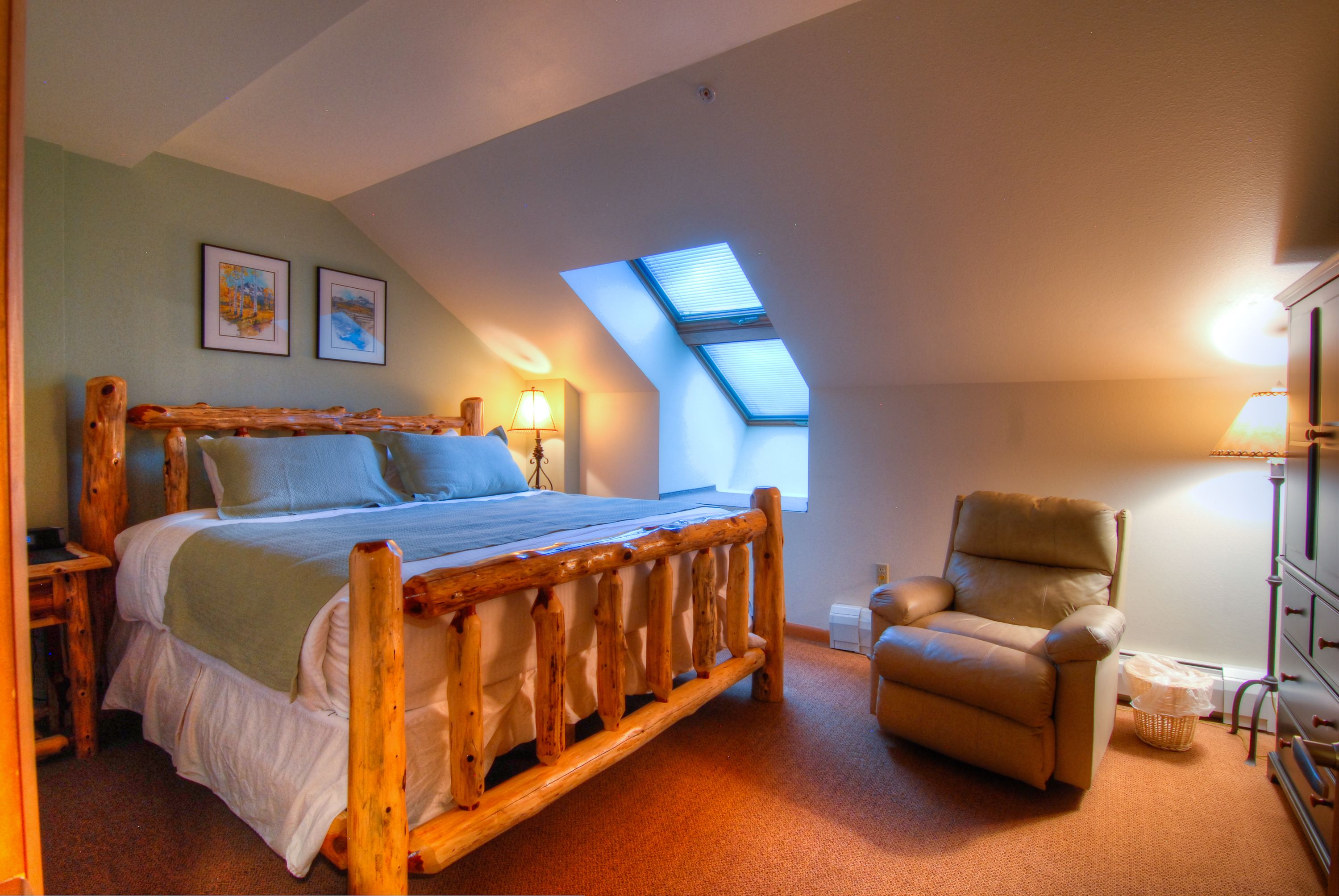 Zephyr Mountain Lodge