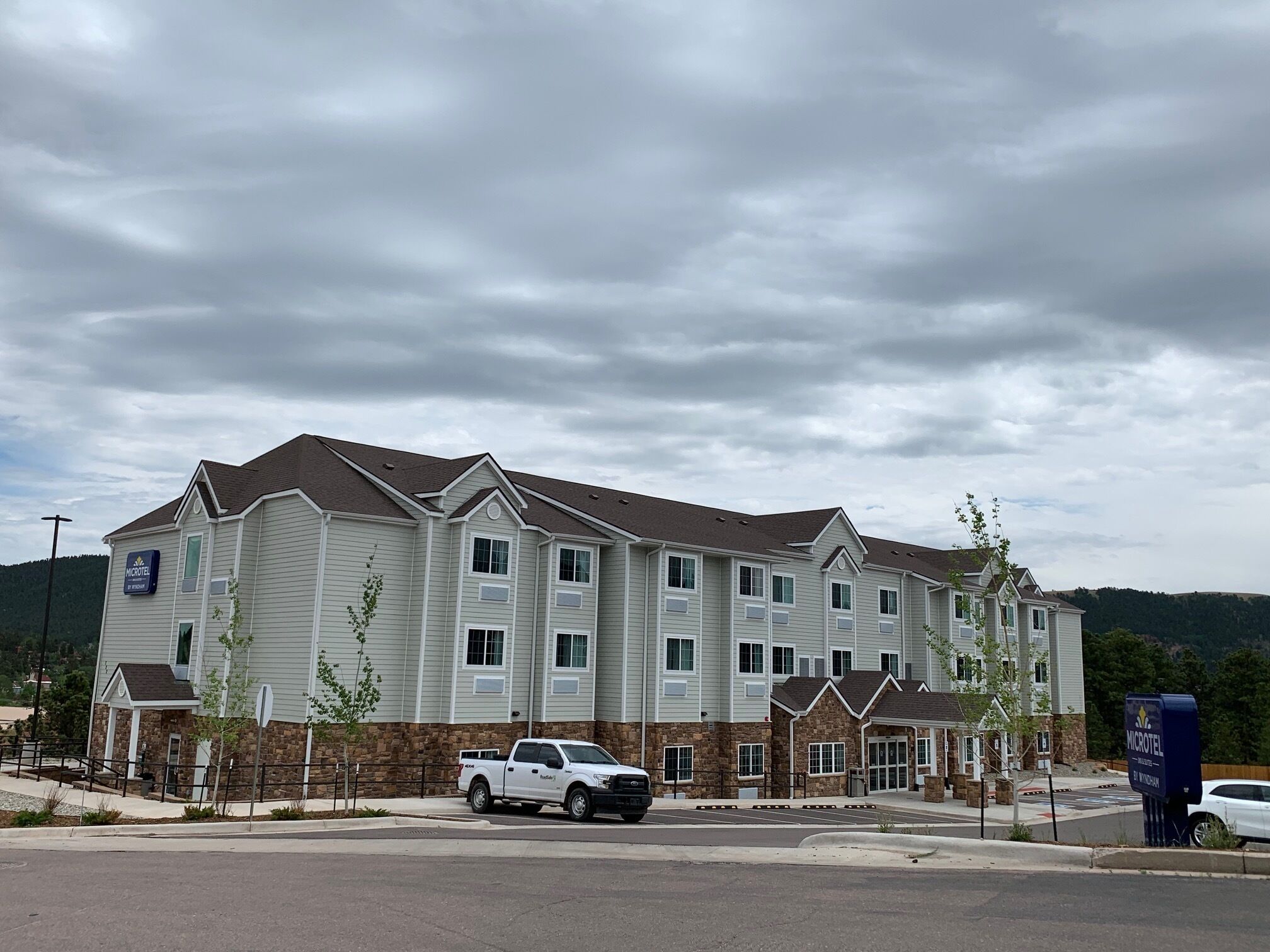Microtel Inn & Suites by Wyndham Woodland Park