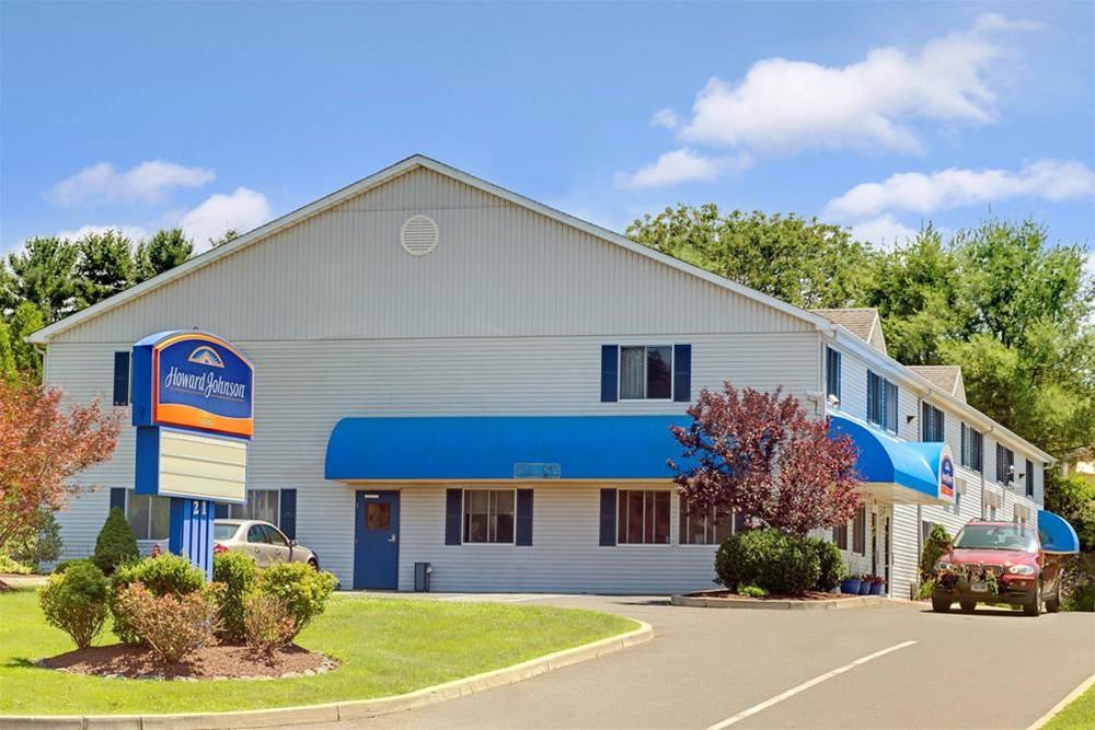 Motel 6 Bethel, CT - Danbury