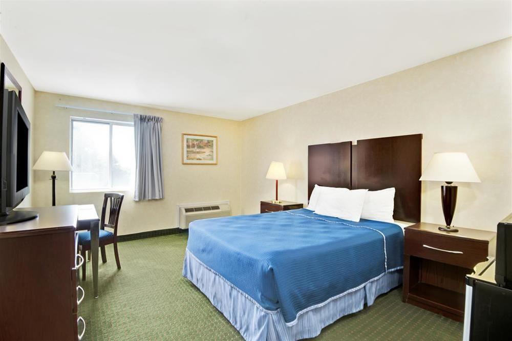 Motel 6 Bethel, CT - Danbury