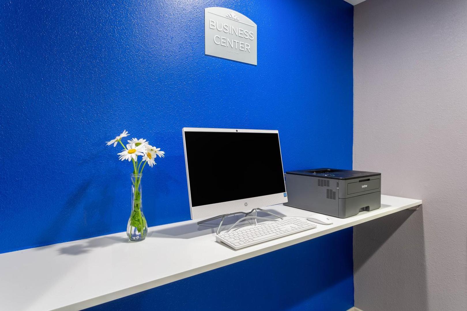 Microtel Inn & Suites by Wyndham Bethel/Danbury