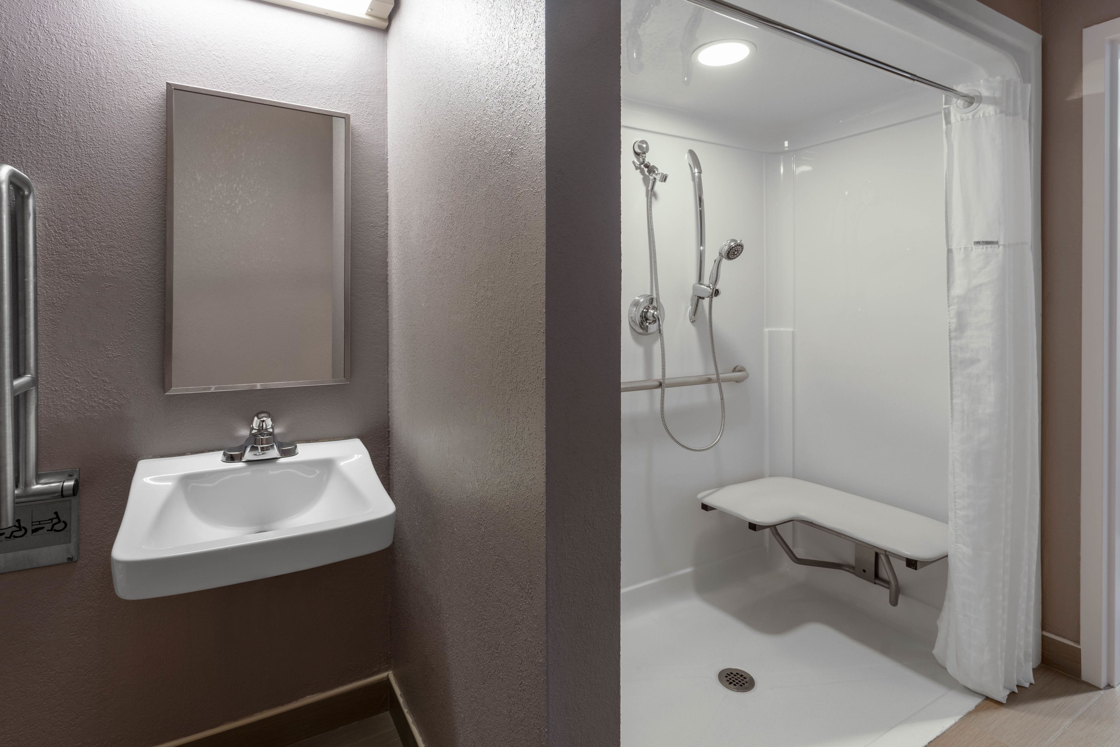 Microtel Inn & Suites by Wyndham Bethel/Danbury