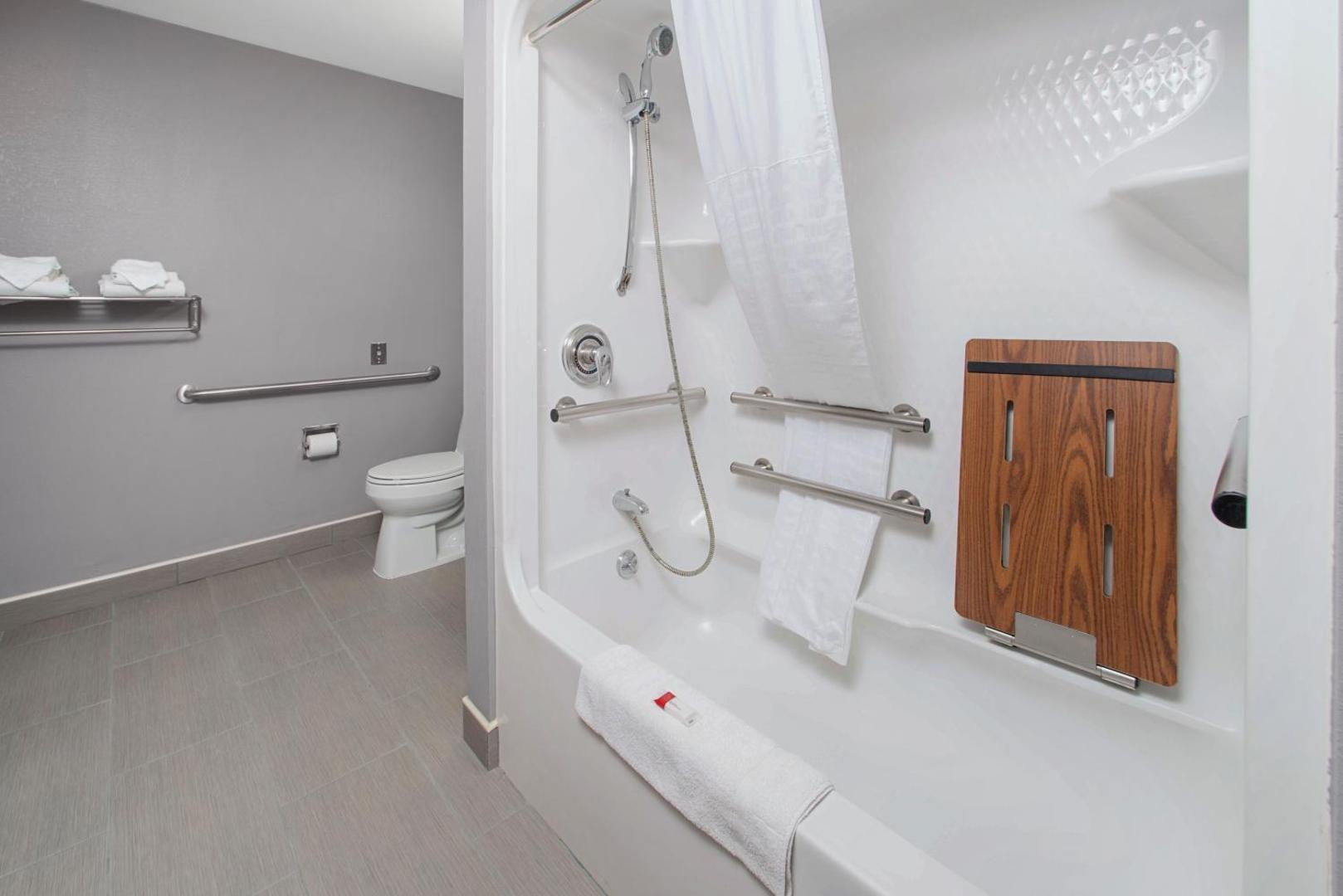 Microtel Inn & Suites by Wyndham Bethel/Danbury