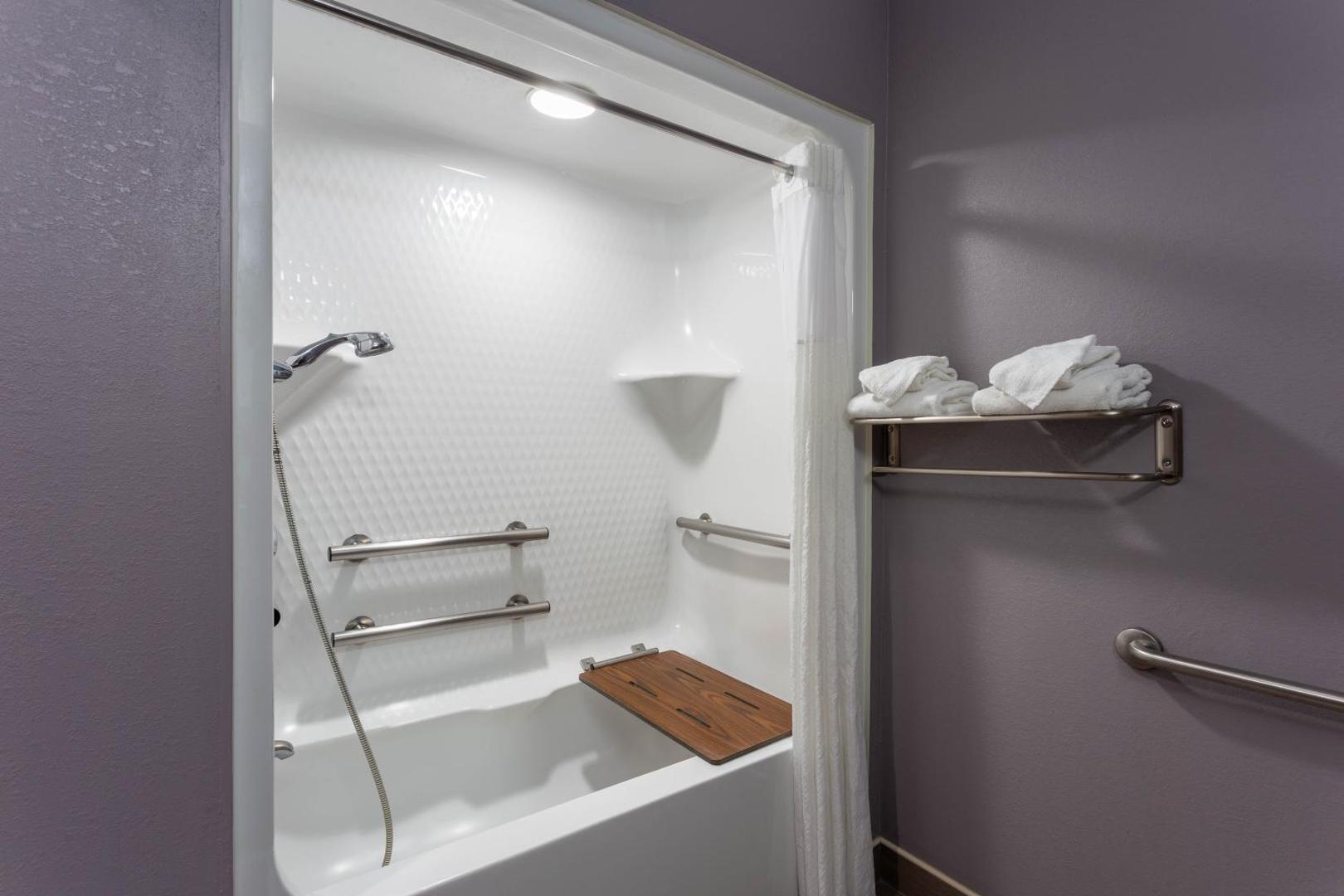 Microtel Inn & Suites by Wyndham Bethel/Danbury