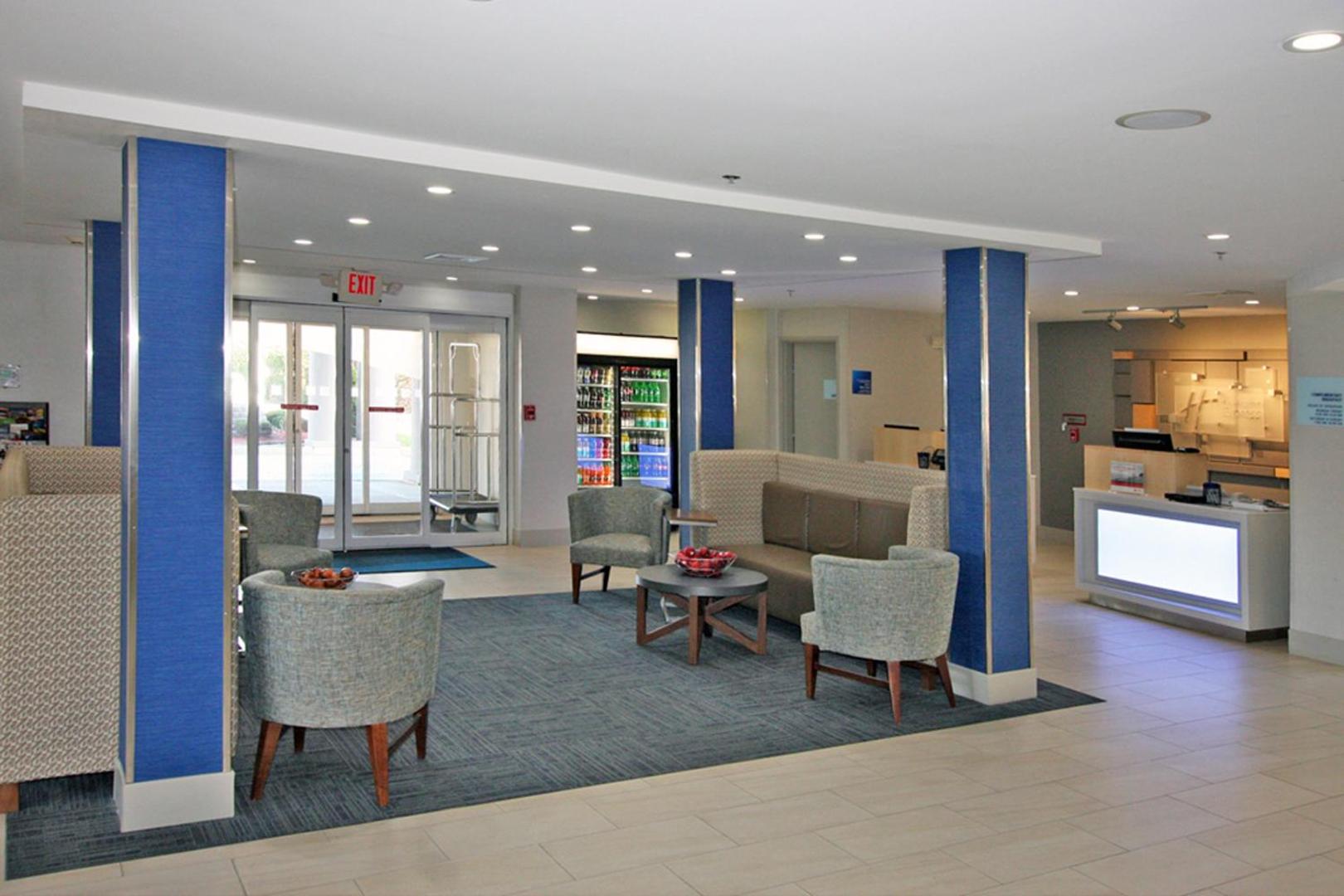 Holiday Inn Express Branford-New Haven