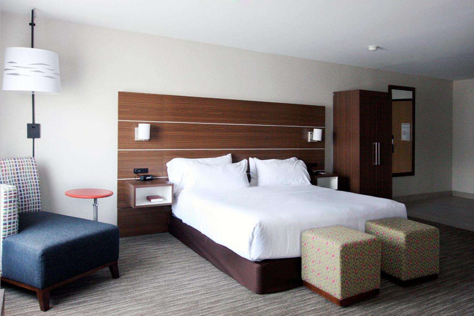 Holiday Inn Express Branford-New Haven