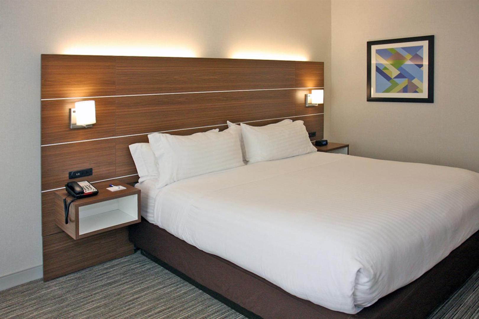 Holiday Inn Express Branford-New Haven