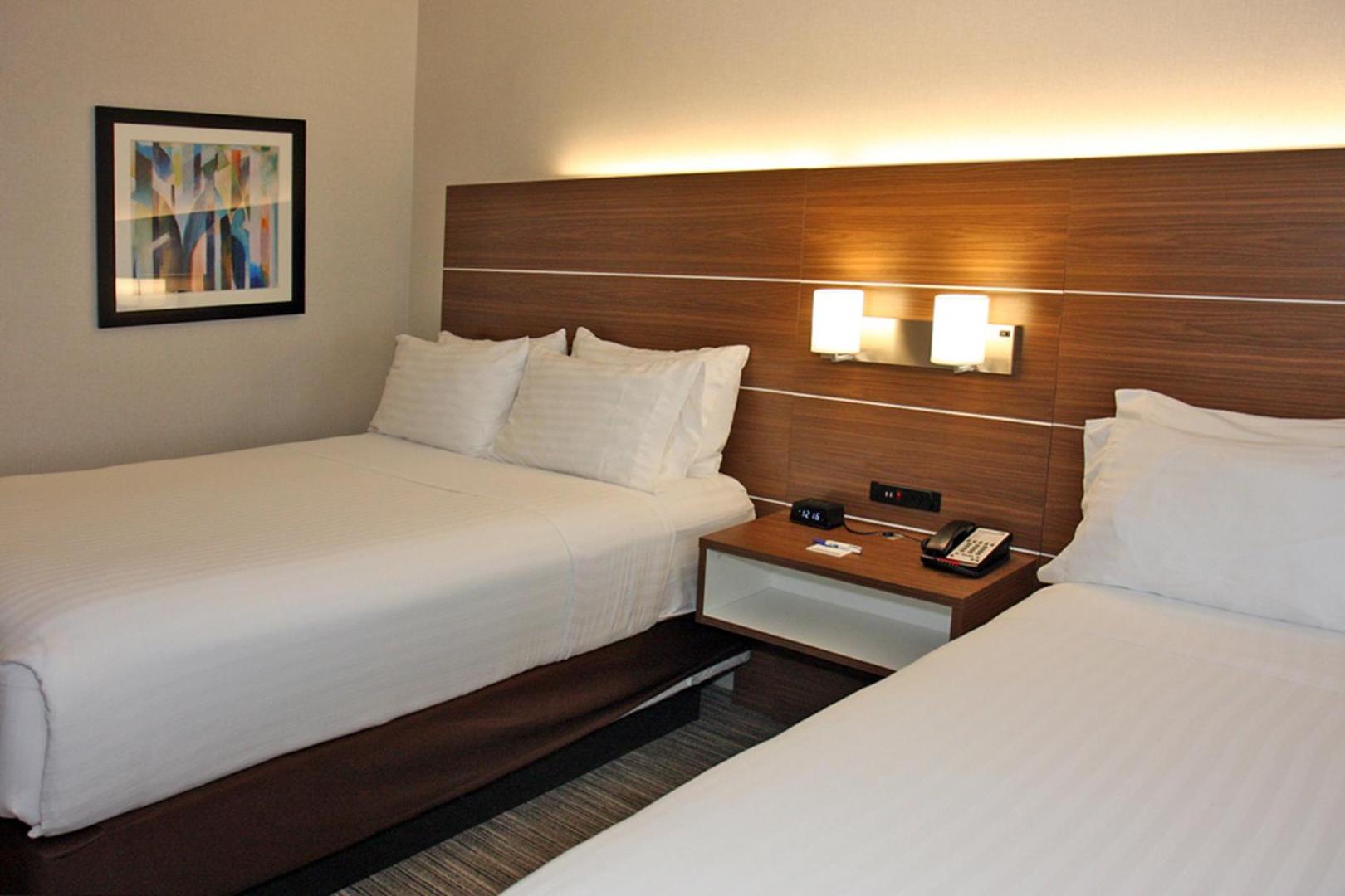 Holiday Inn Express Branford-New Haven