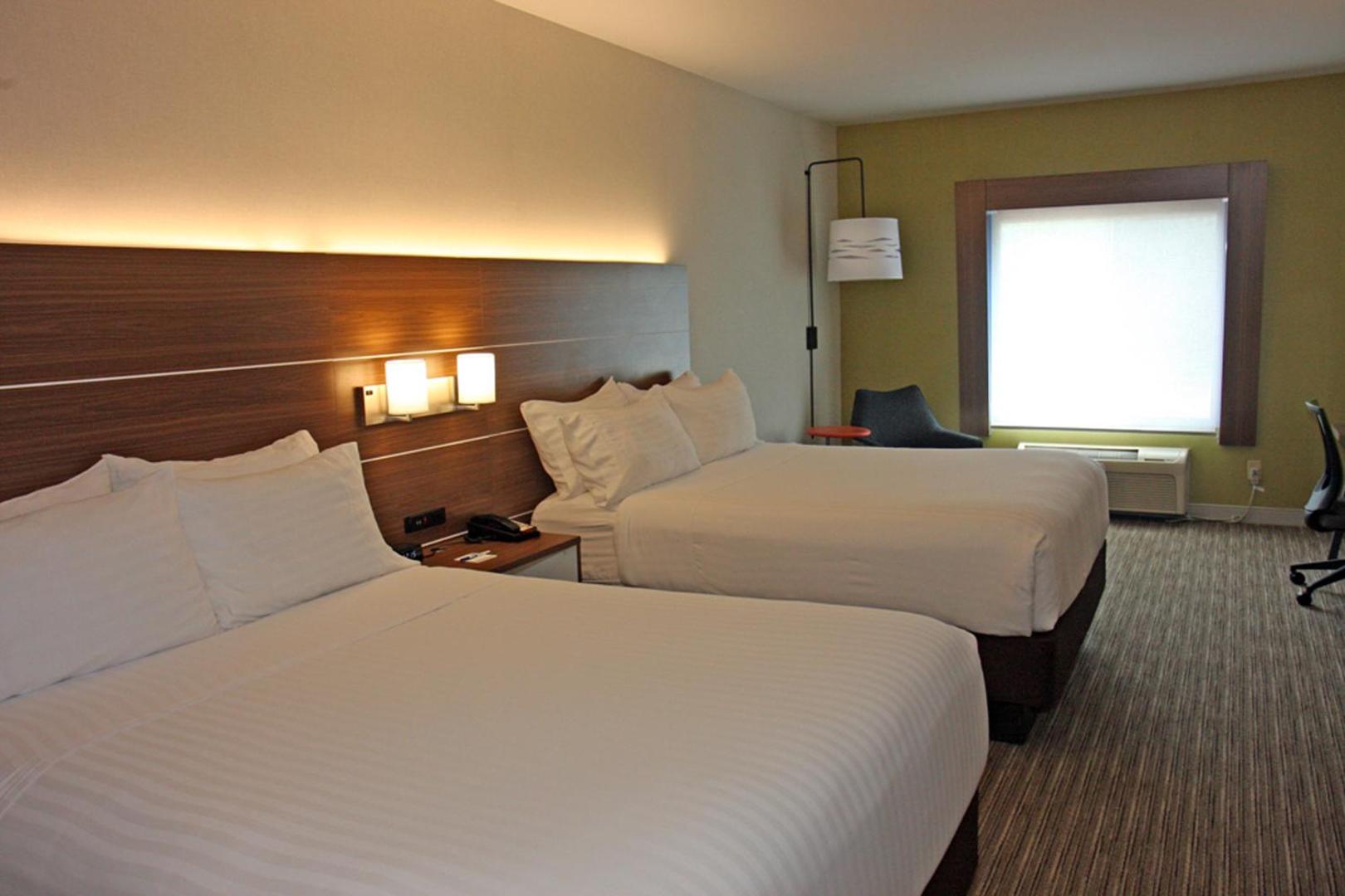Holiday Inn Express Branford-New Haven