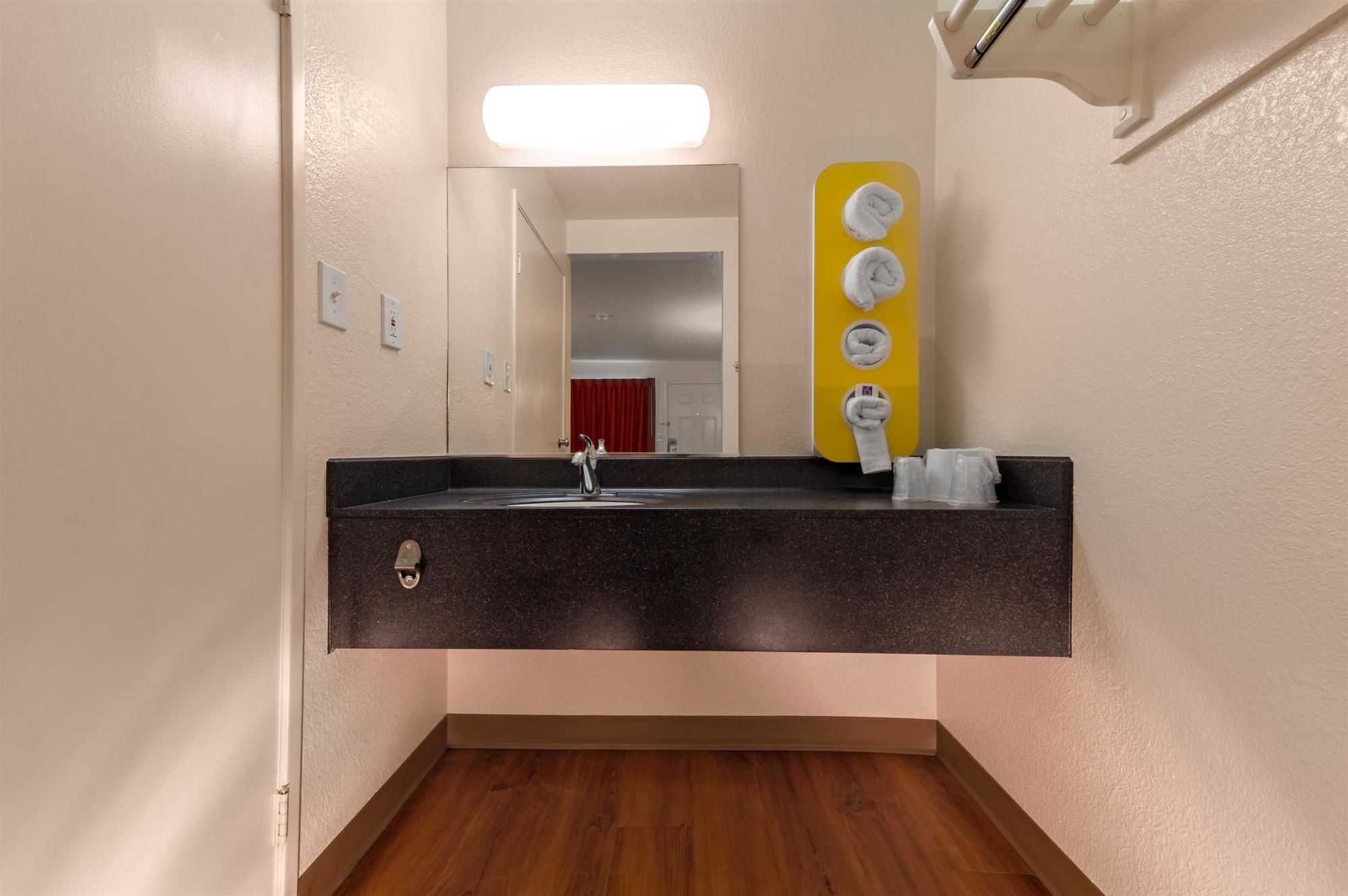 Motel 6 New Haven - Branford