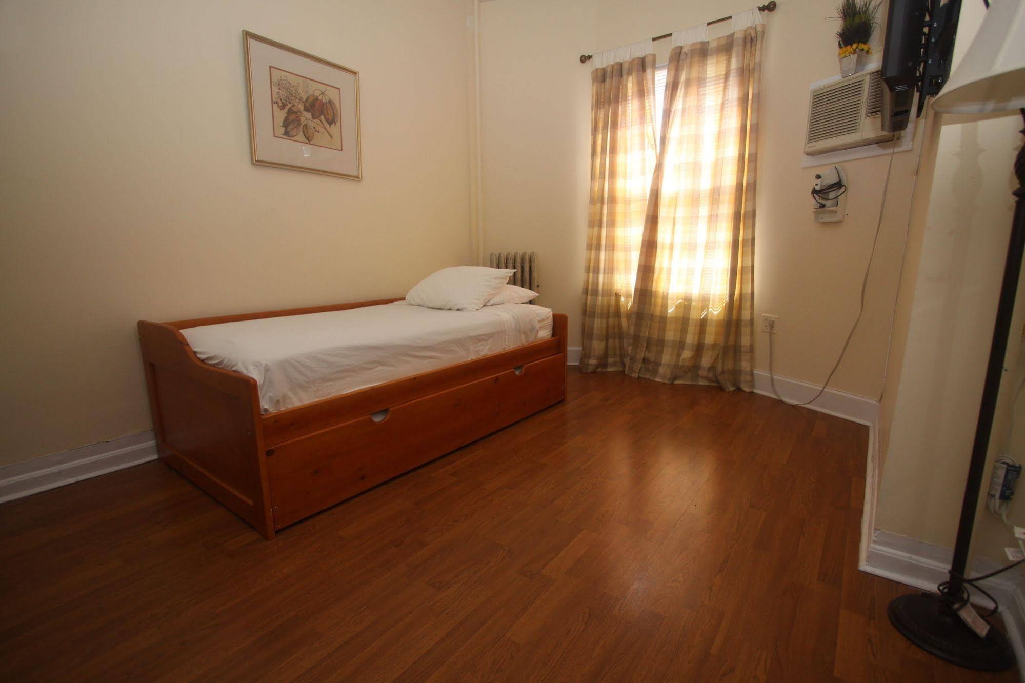 Midwood Suites Brooklyn