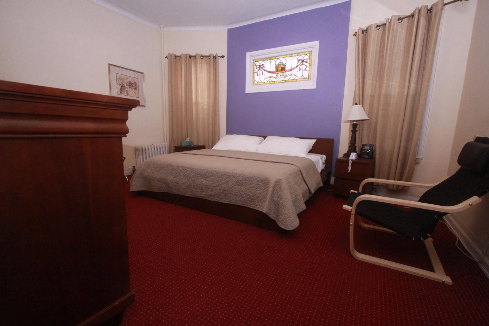 Midwood Suites Brooklyn