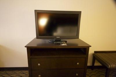 Holiday Inn Express Hotel & Suites Danbury I-84