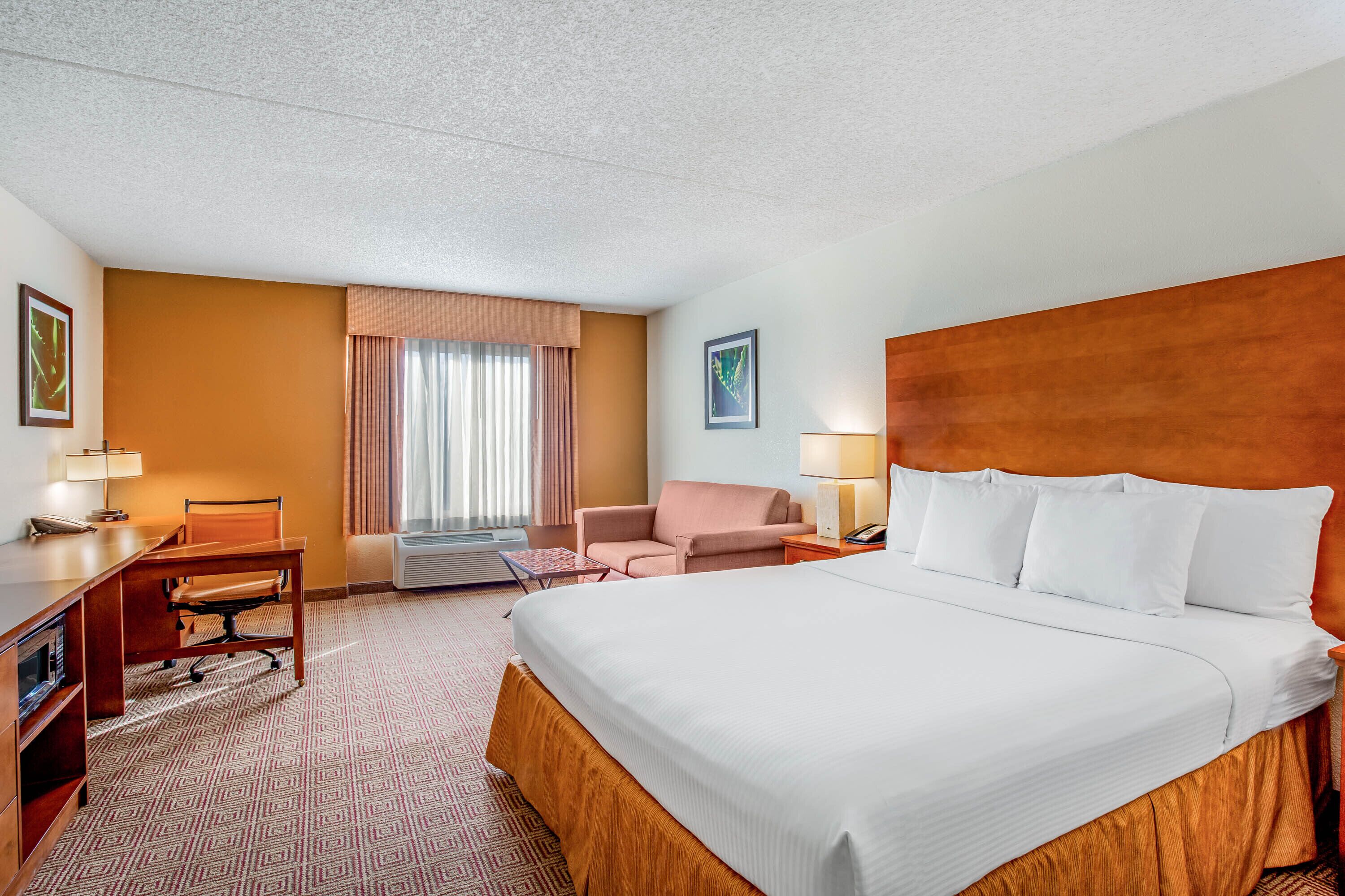 La Quinta Inn & Suites by Wyndham Danbury