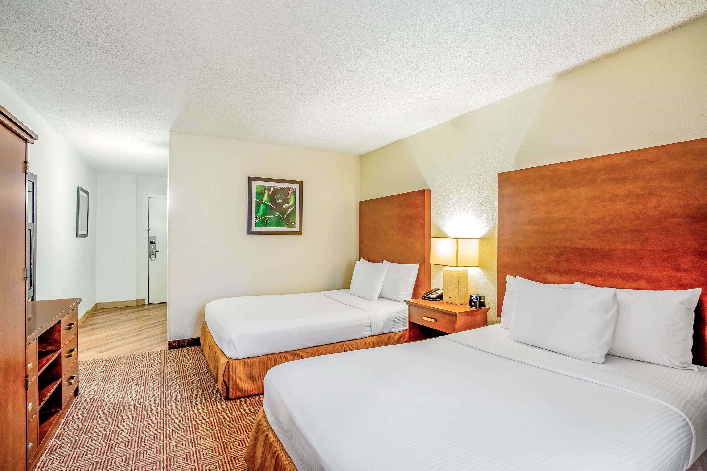 La Quinta Inn & Suites by Wyndham Danbury