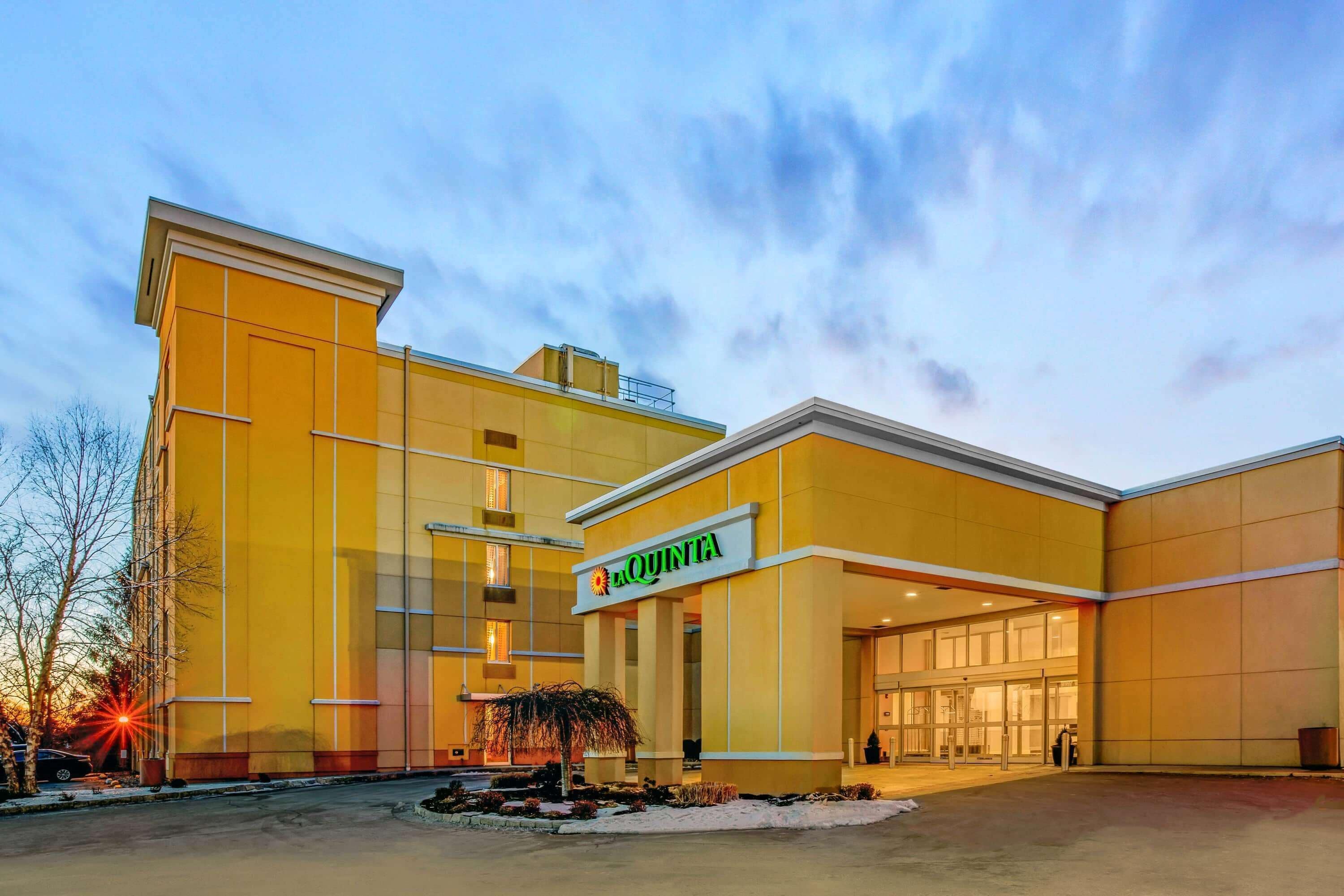La Quinta Inn & Suites by Wyndham Danbury