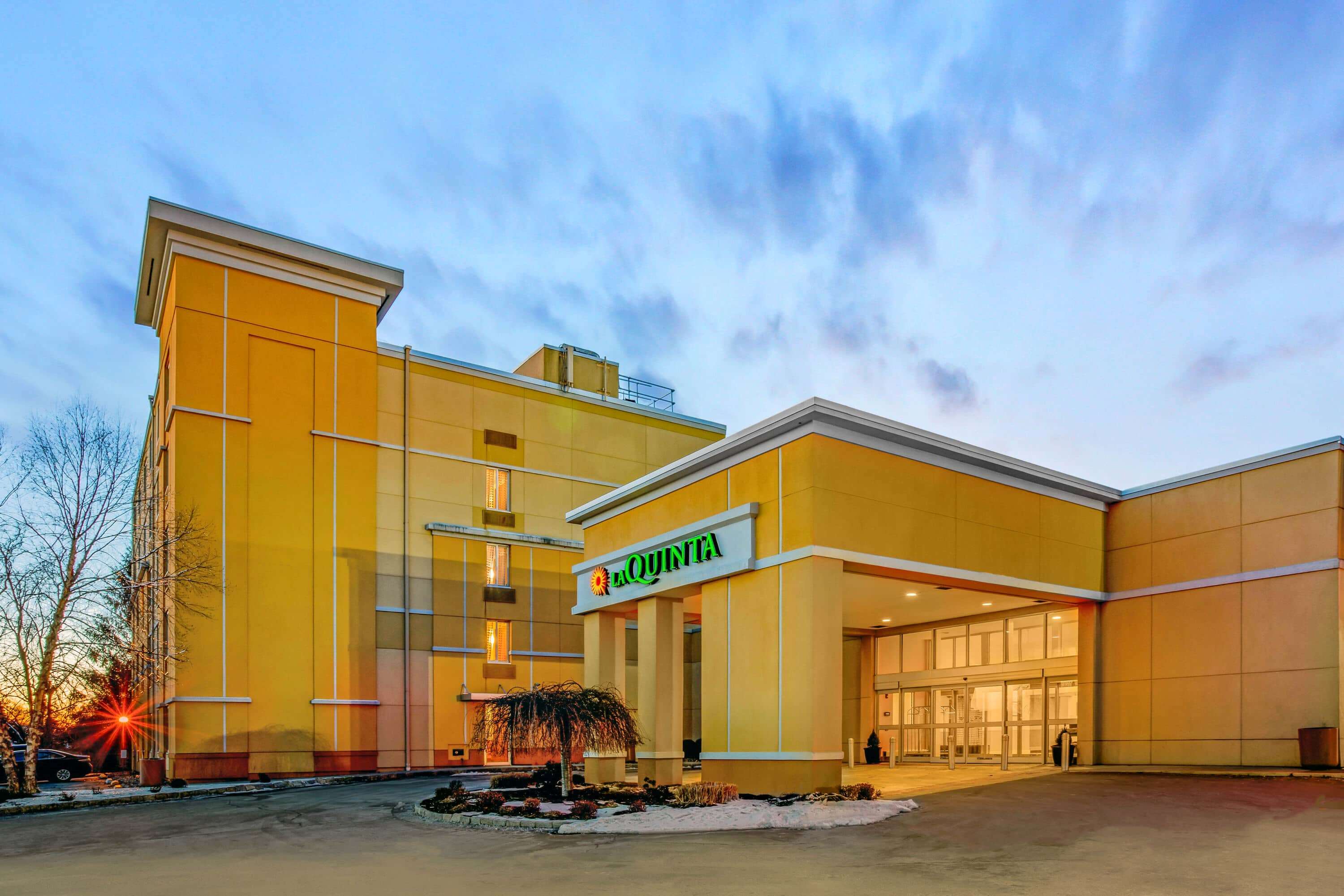 La Quinta Inn & Suites by Wyndham Danbury