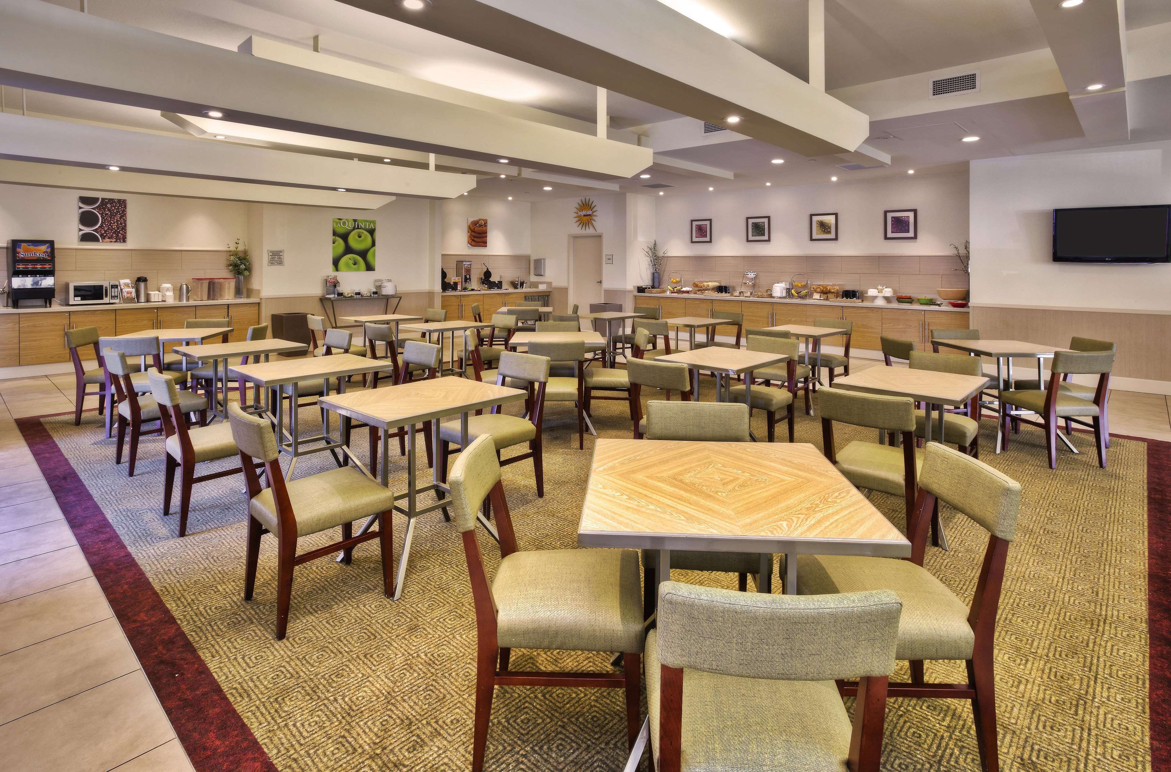 La Quinta Inn & Suites by Wyndham Danbury