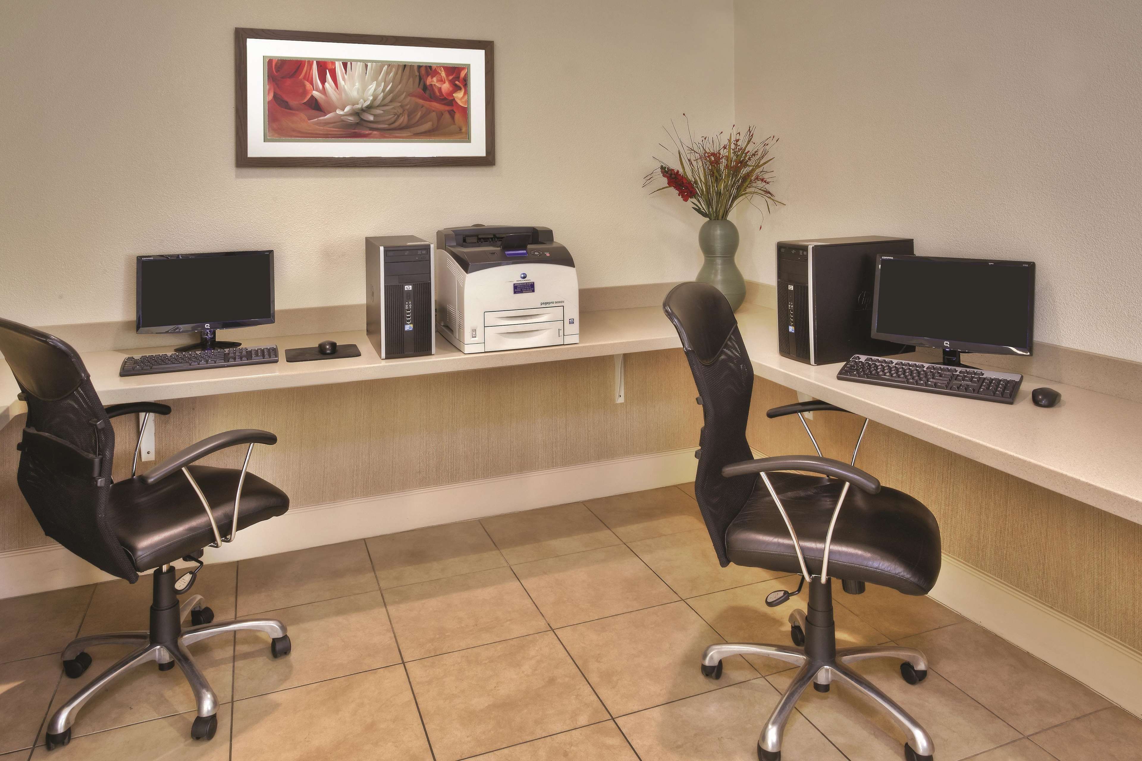 La Quinta Inn & Suites by Wyndham Danbury