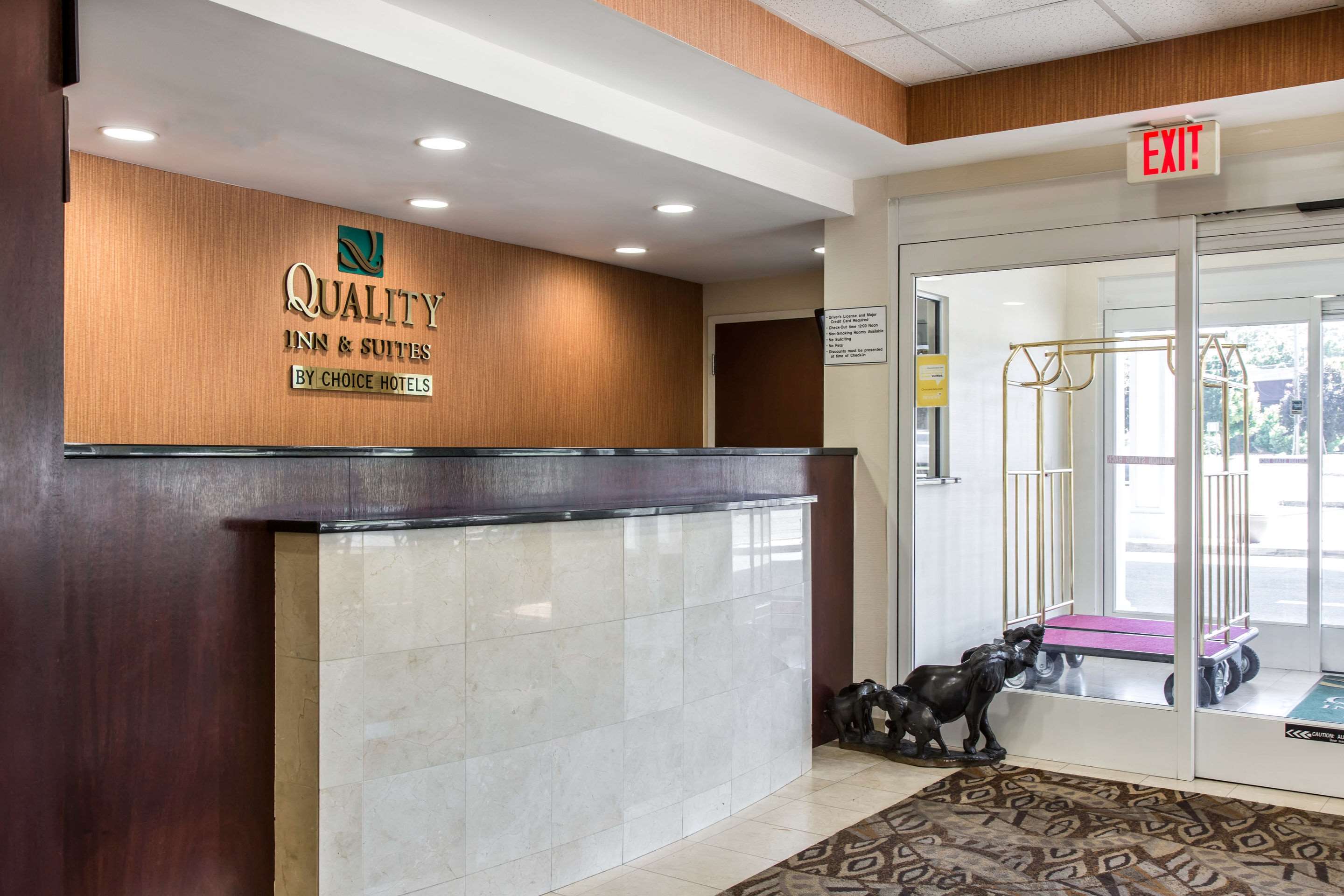 Quality Inn & Suites
