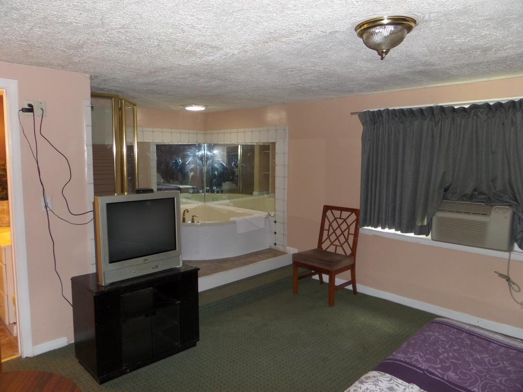 Budget Inn - Dayville