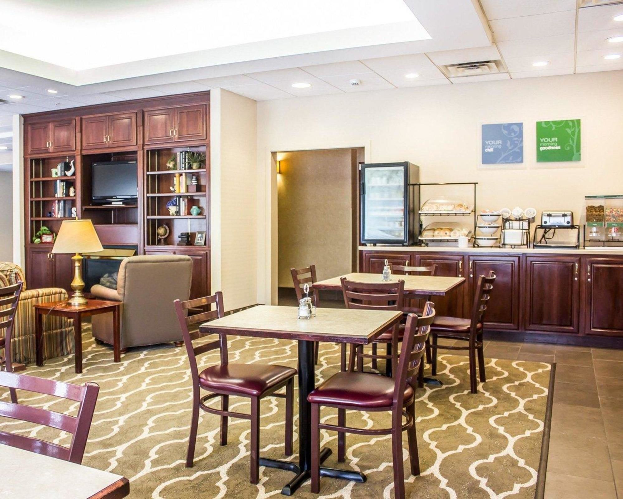 Comfort Inn & Suites