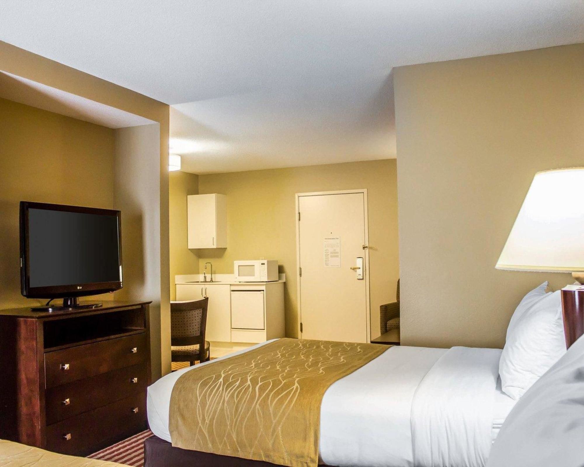 Comfort Inn & Suites
