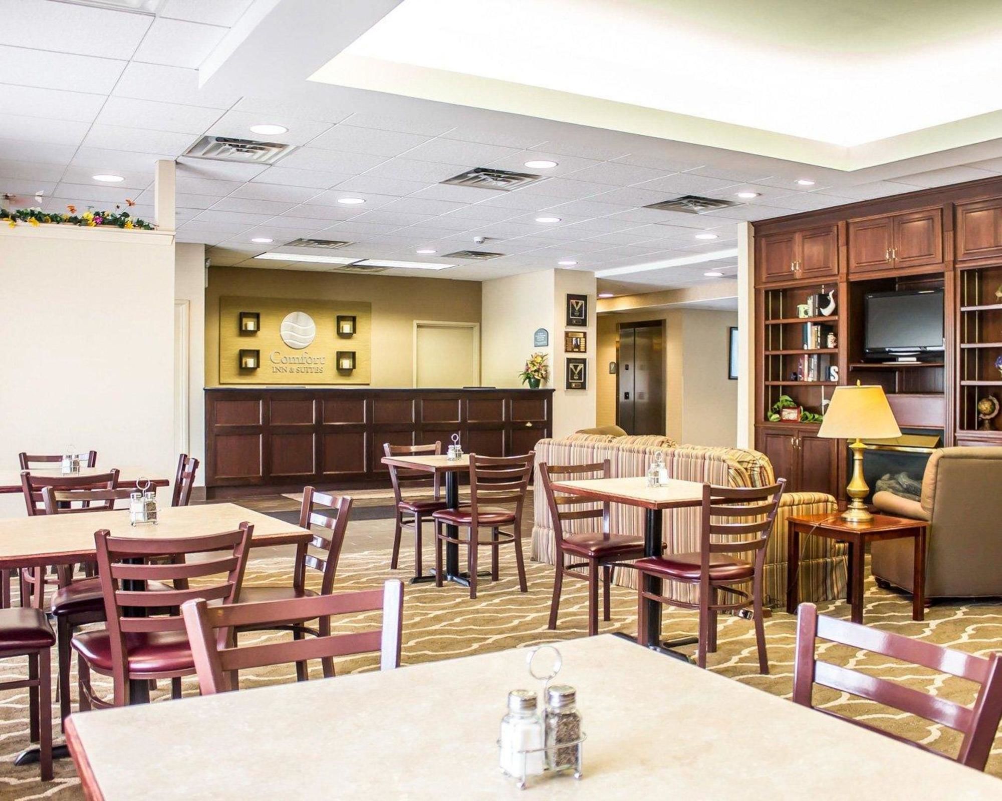 Comfort Inn & Suites