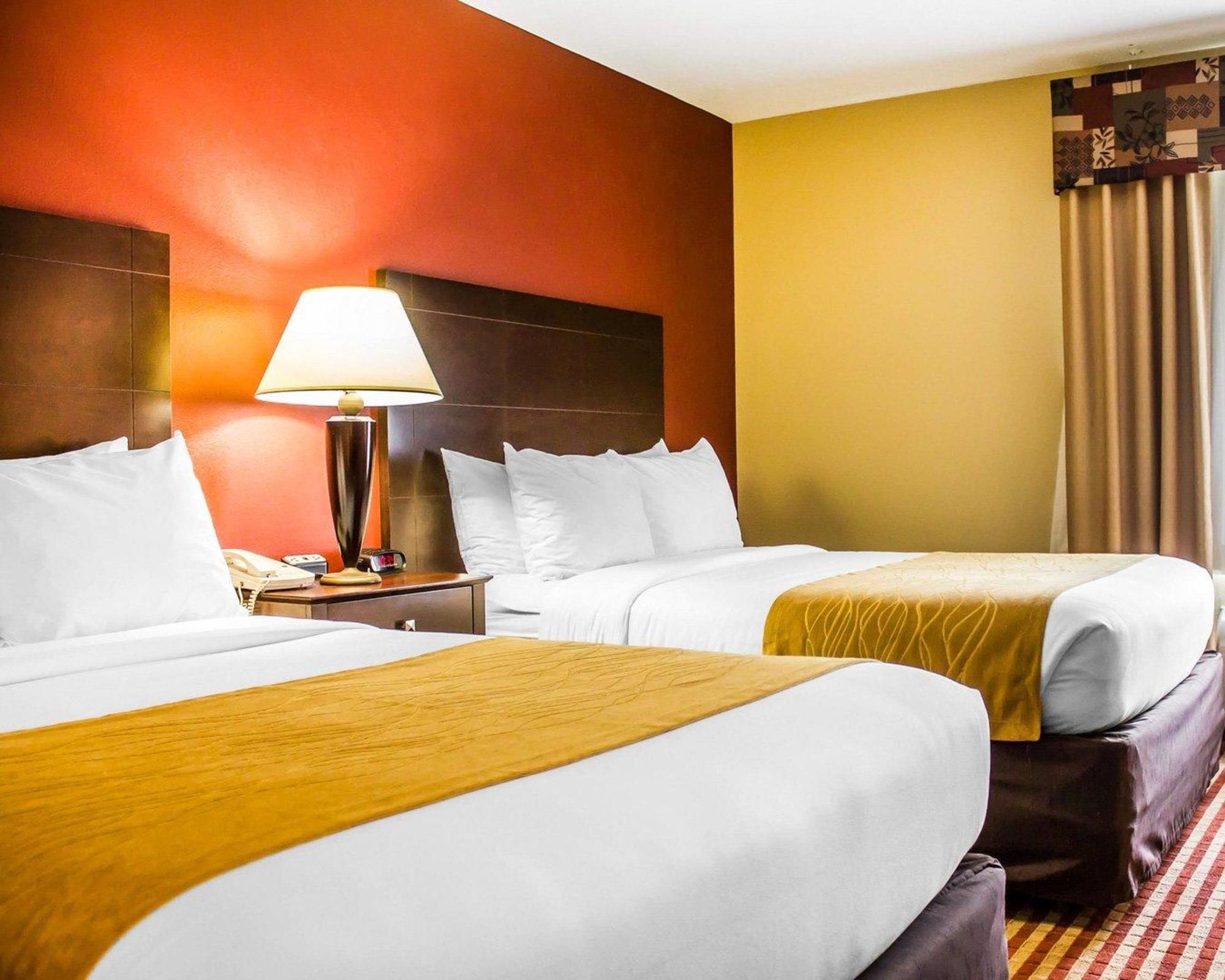 Comfort Inn & Suites
