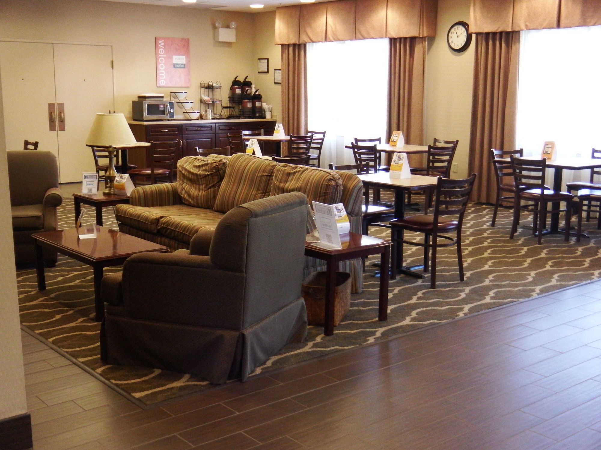Comfort Inn & Suites