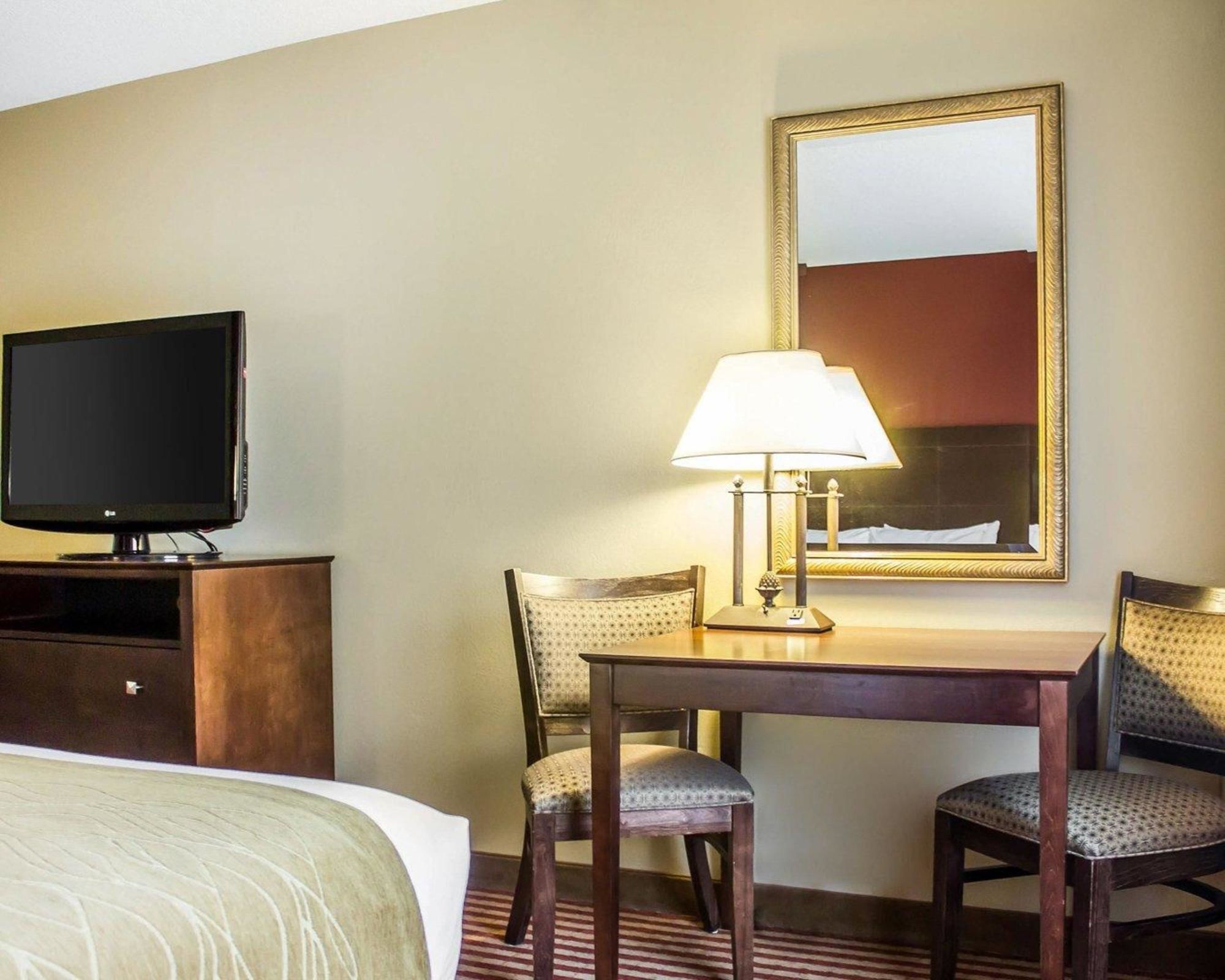 Comfort Inn & Suites