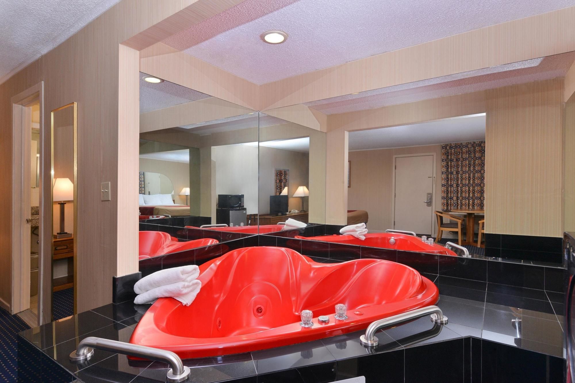 Economy Inn