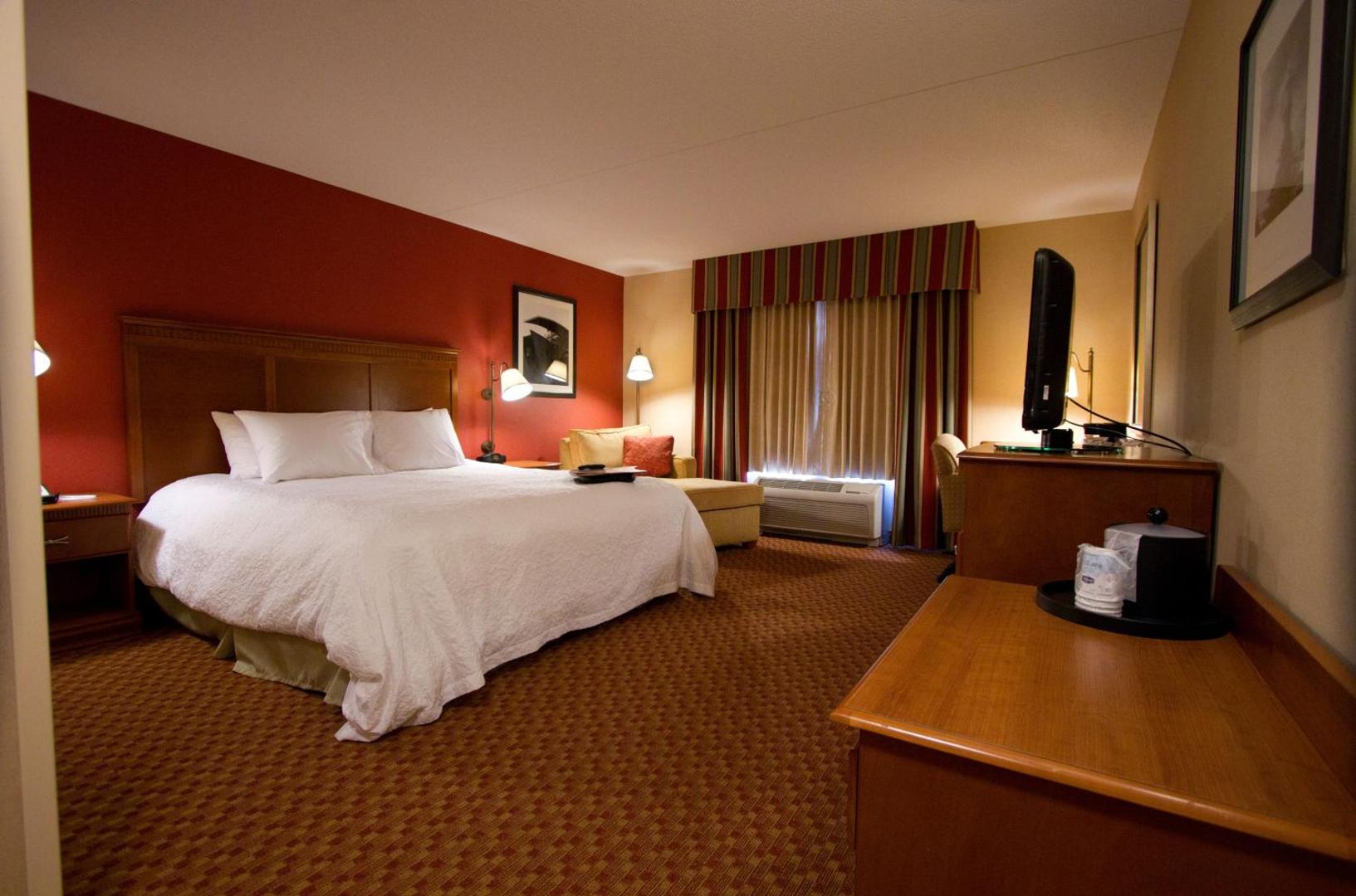 Hampton Inn & Suites East Hartford