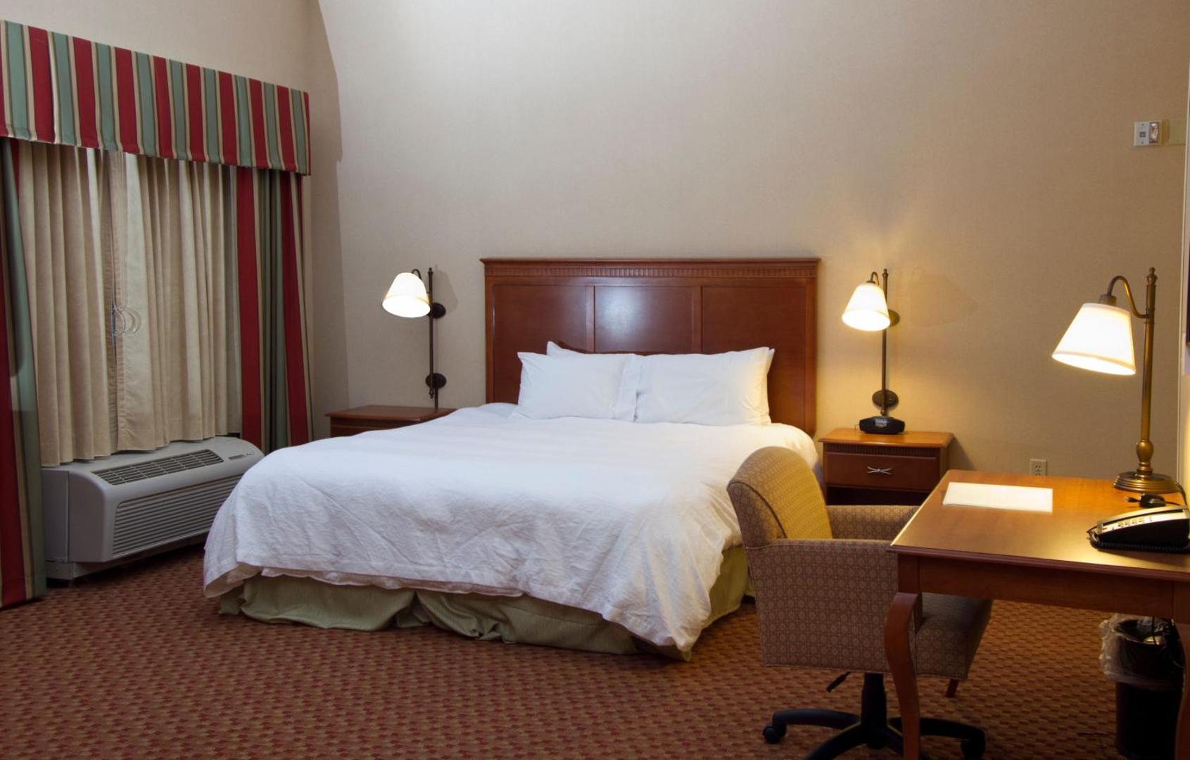 Hampton Inn & Suites East Hartford