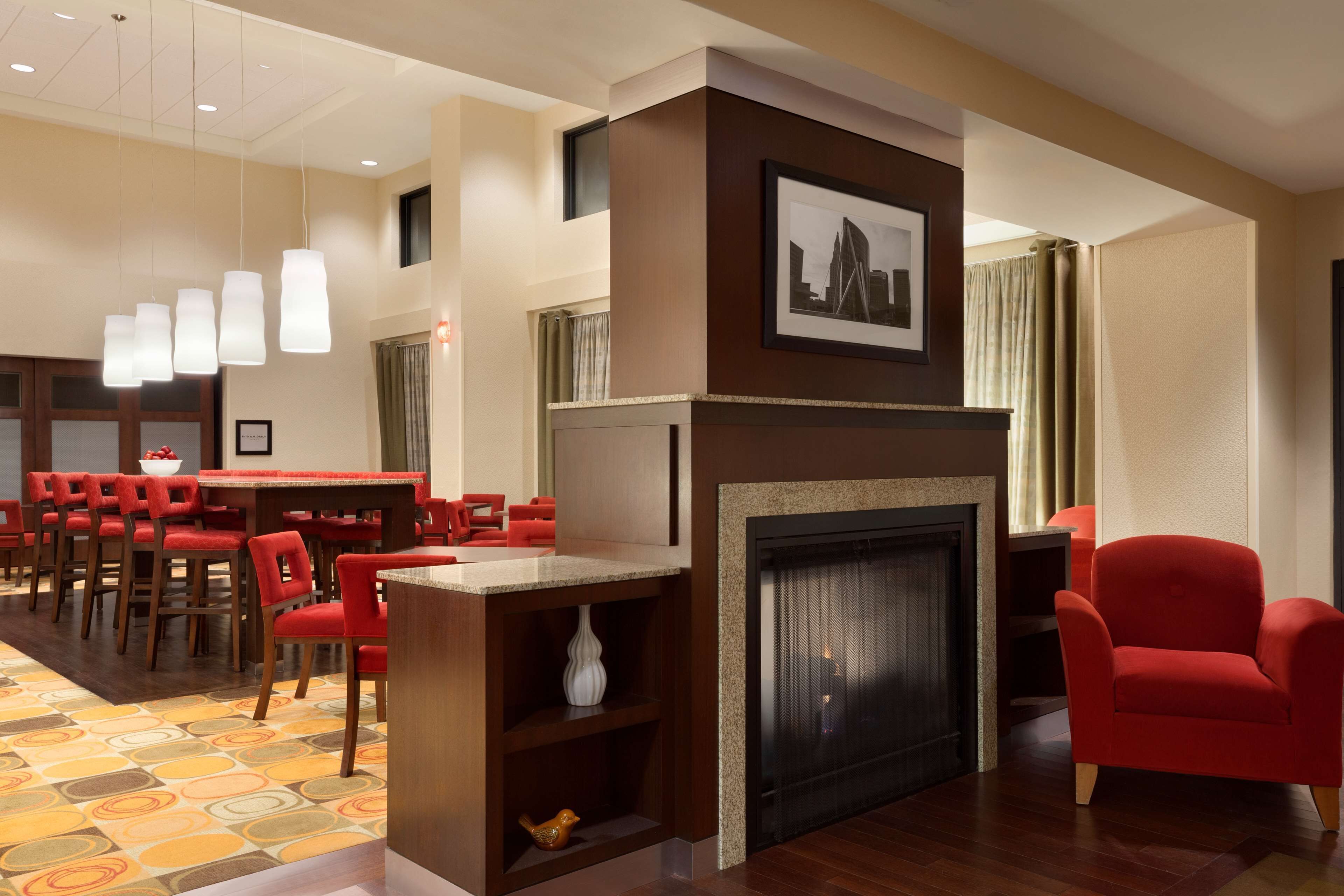 Hampton Inn & Suites East Hartford
