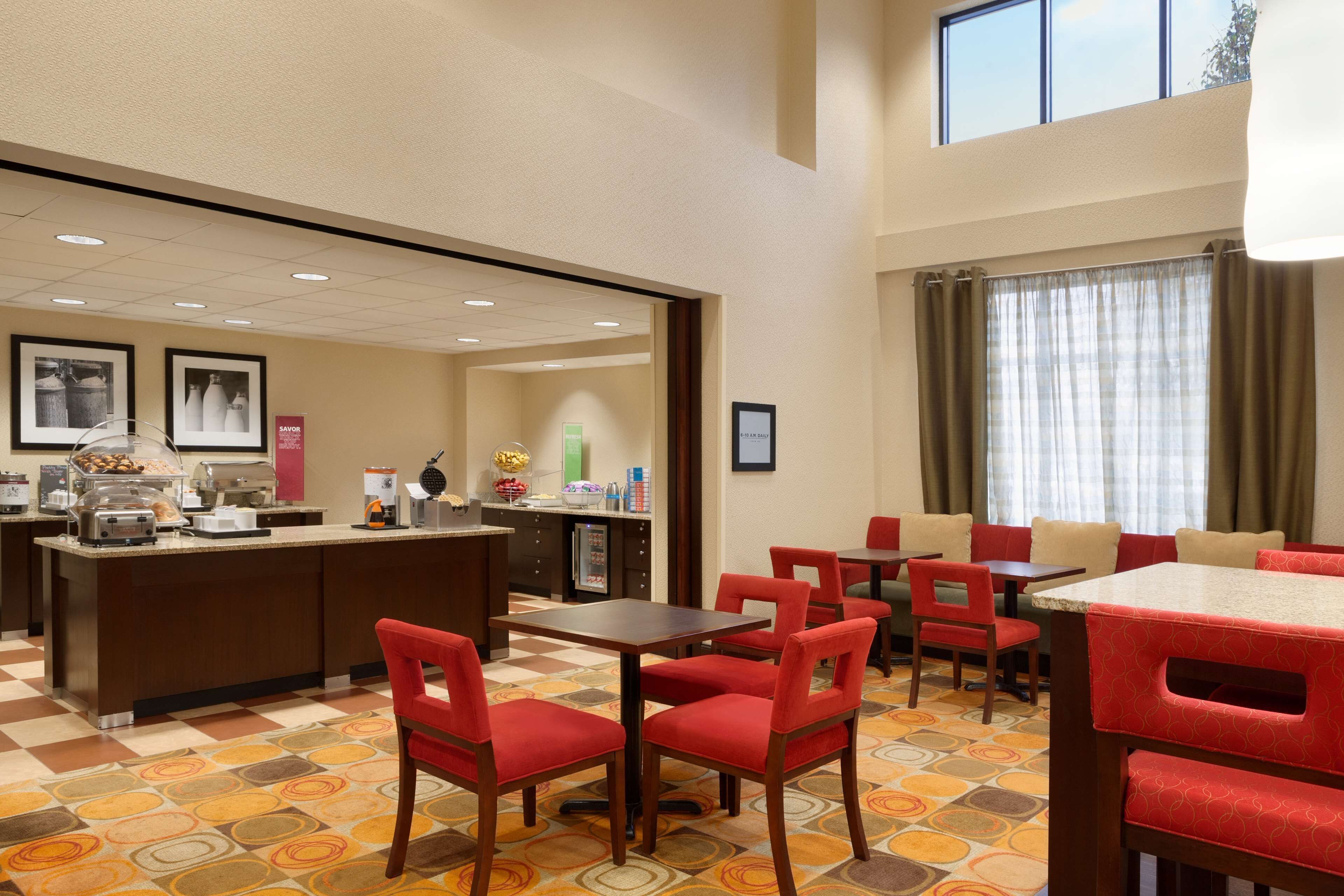 Hampton Inn & Suites East Hartford