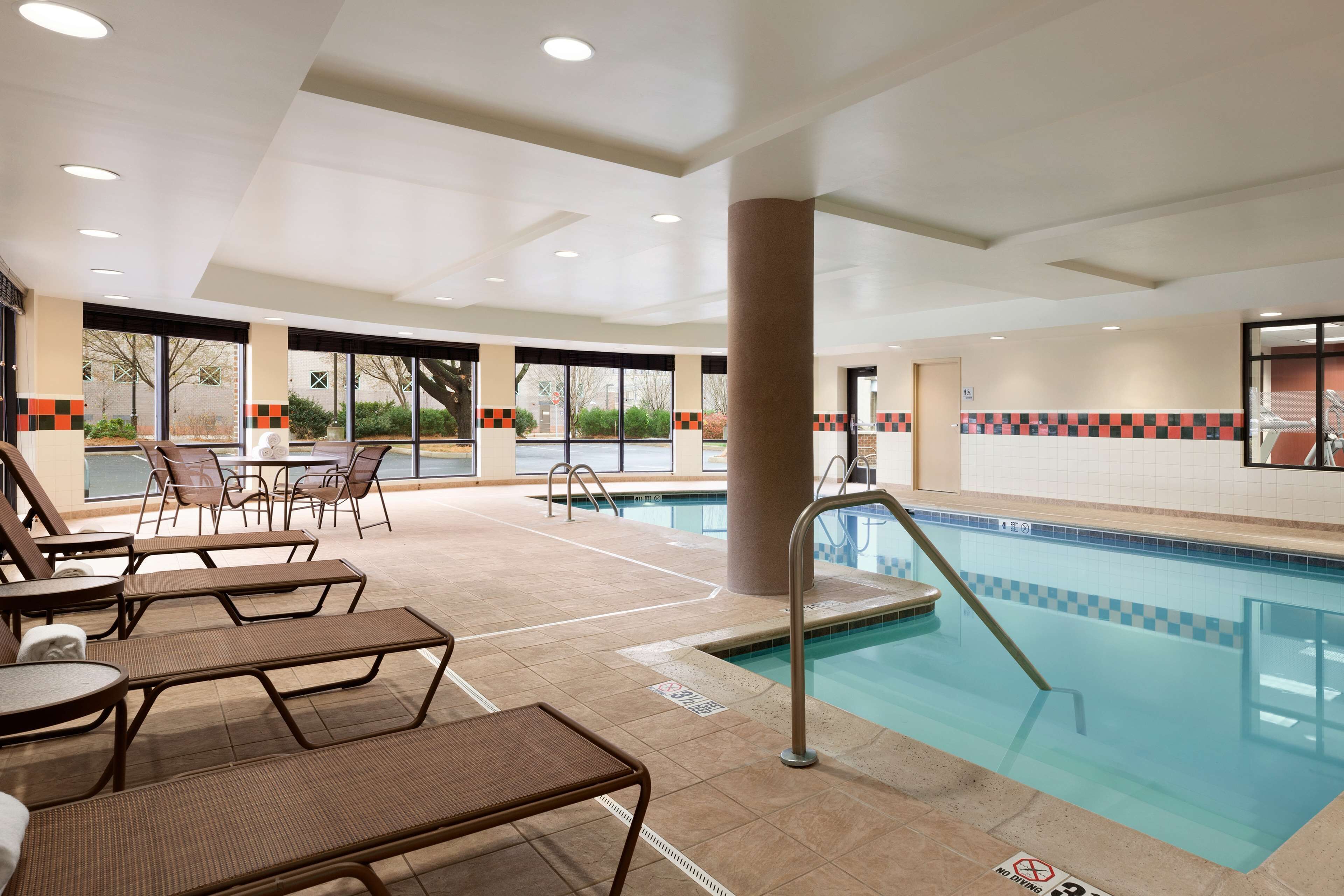 Hampton Inn & Suites East Hartford