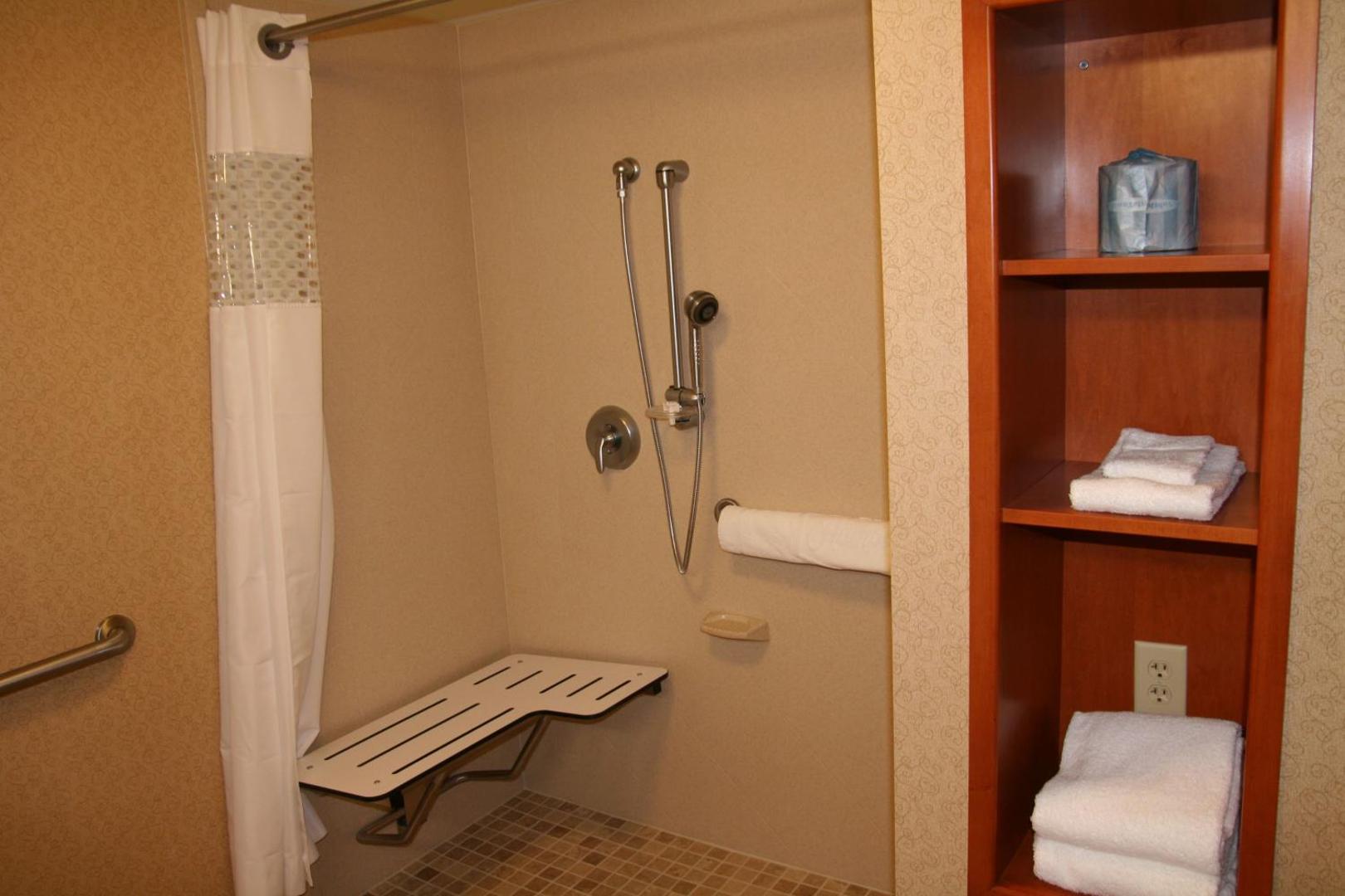 Hampton Inn & Suites East Hartford