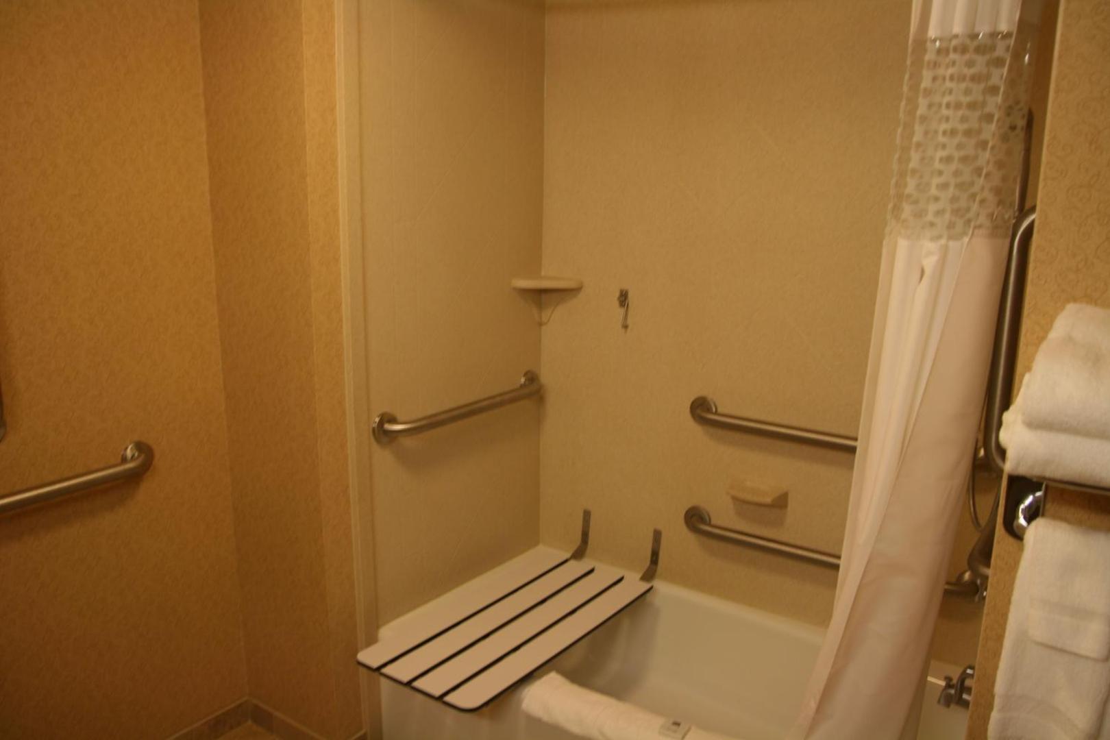 Hampton Inn & Suites East Hartford
