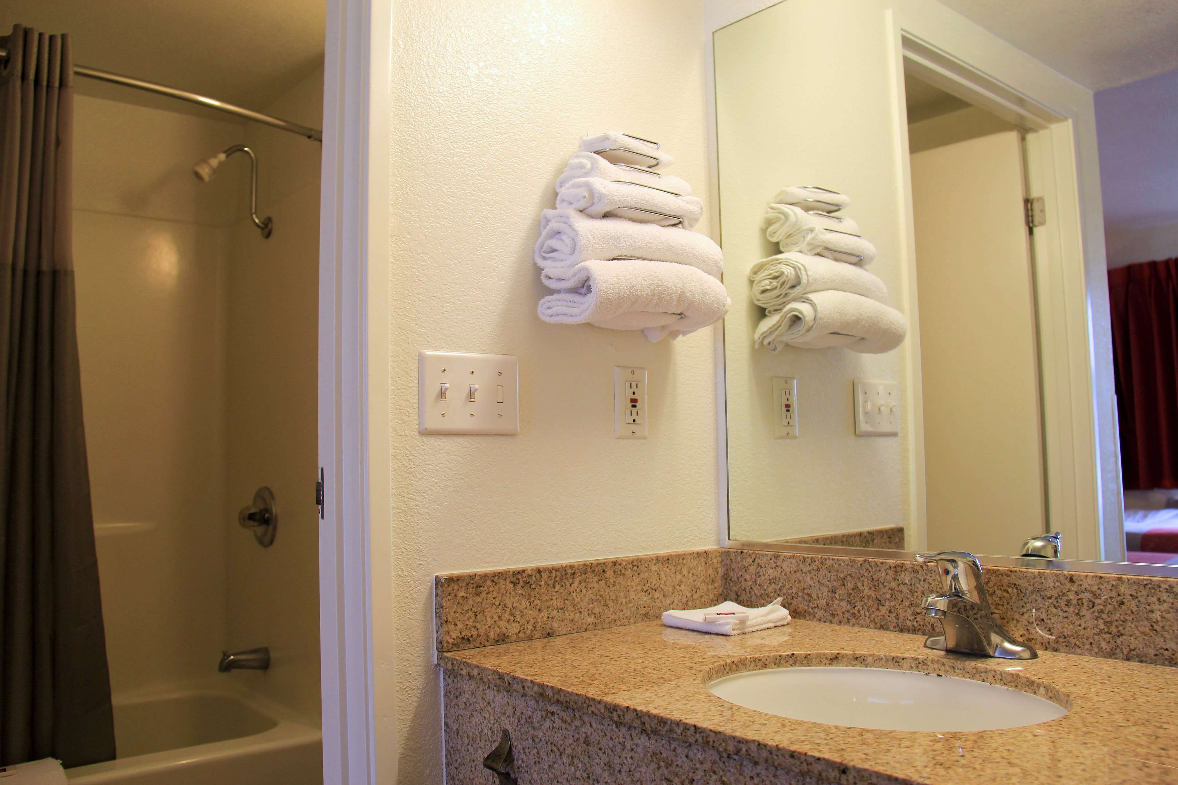 Motel 6 Hartford-Enfield