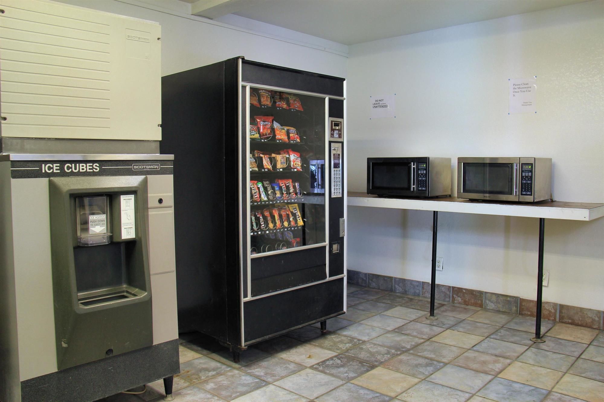 Motel 6 Hartford-Enfield