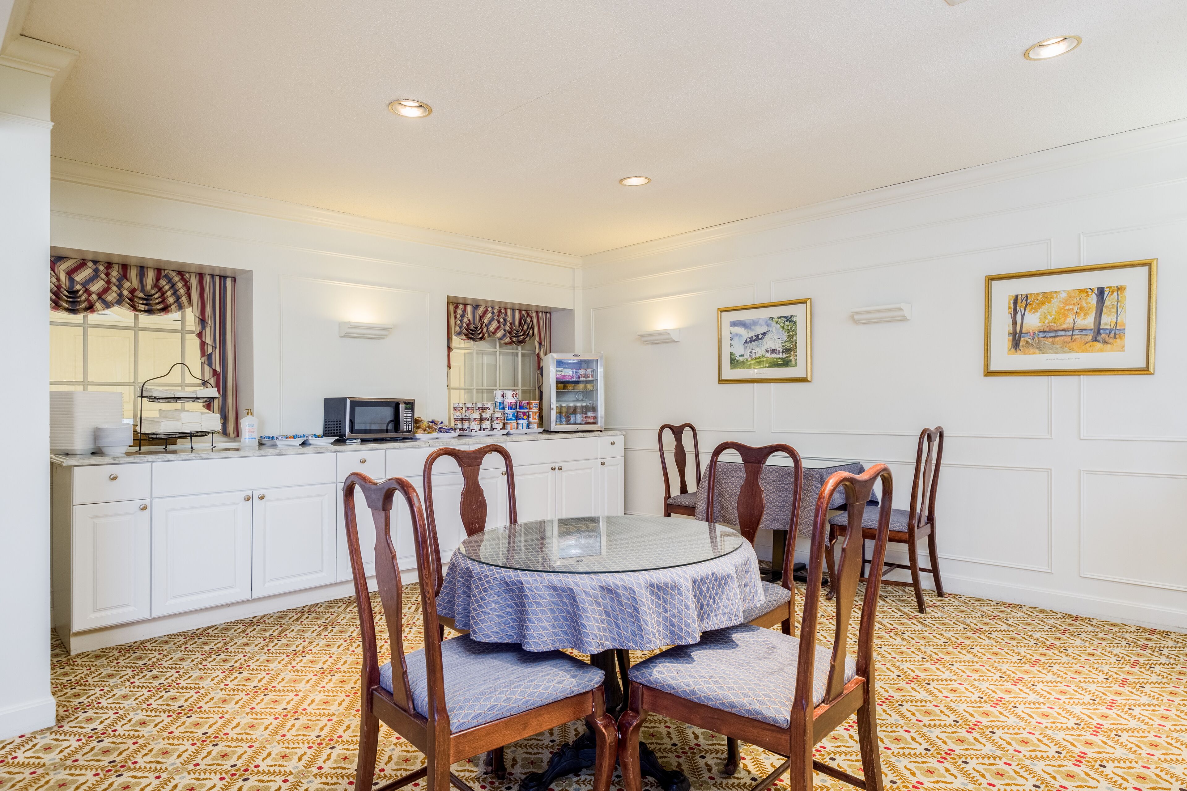 The Farmington Inn