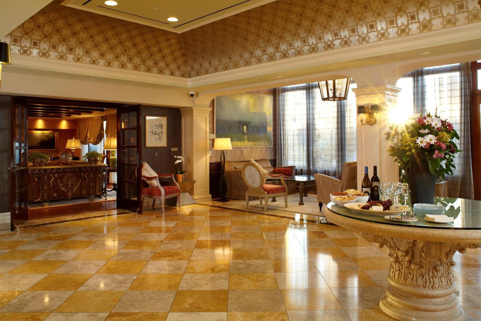 Delamar Greenwich Harbor