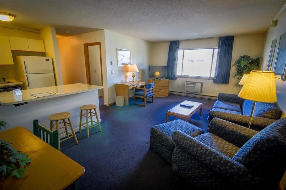 Groton Inn & Suites