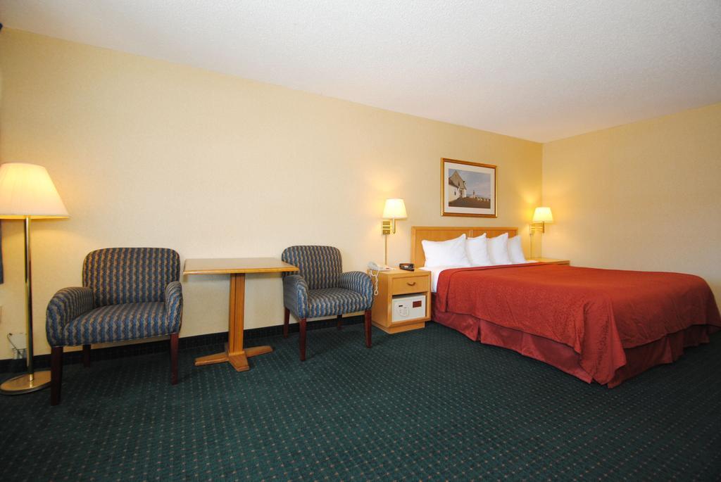 Motel 6 Groton