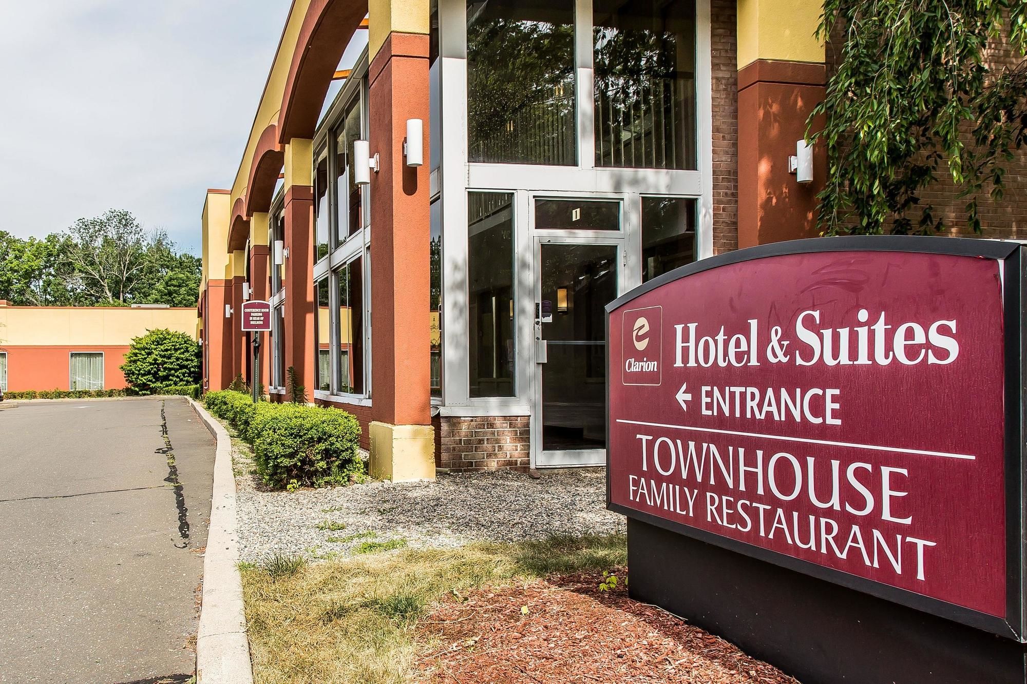 Clarion Hotel & Suites Hamden-New Haven